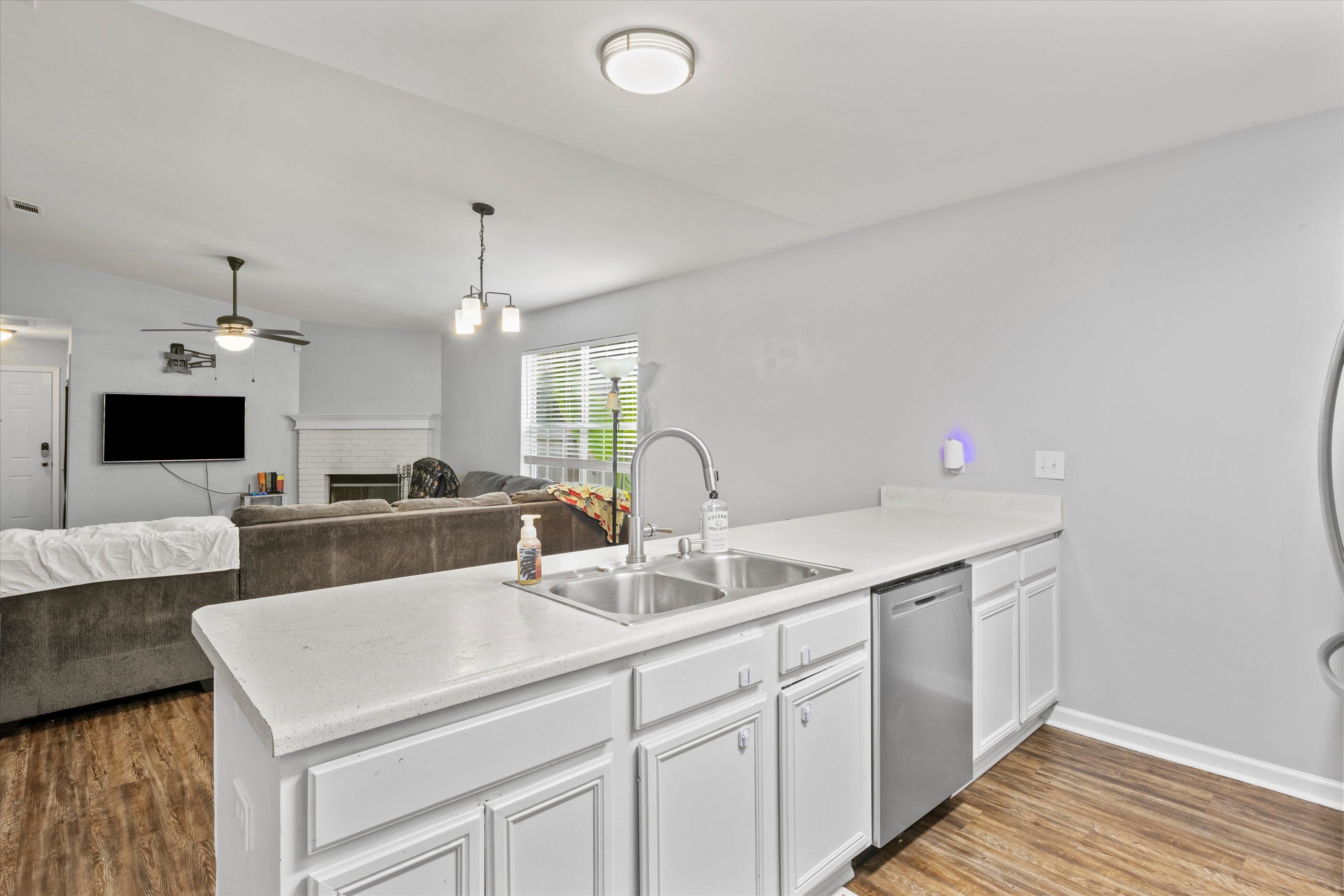 4445 Wesley Drive