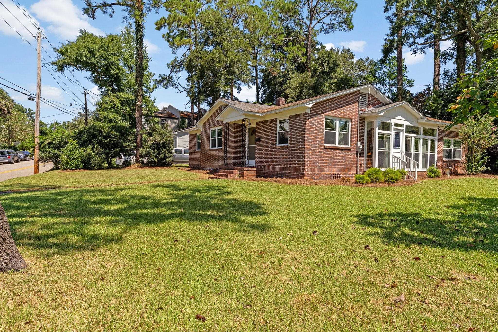 225 Broward Street