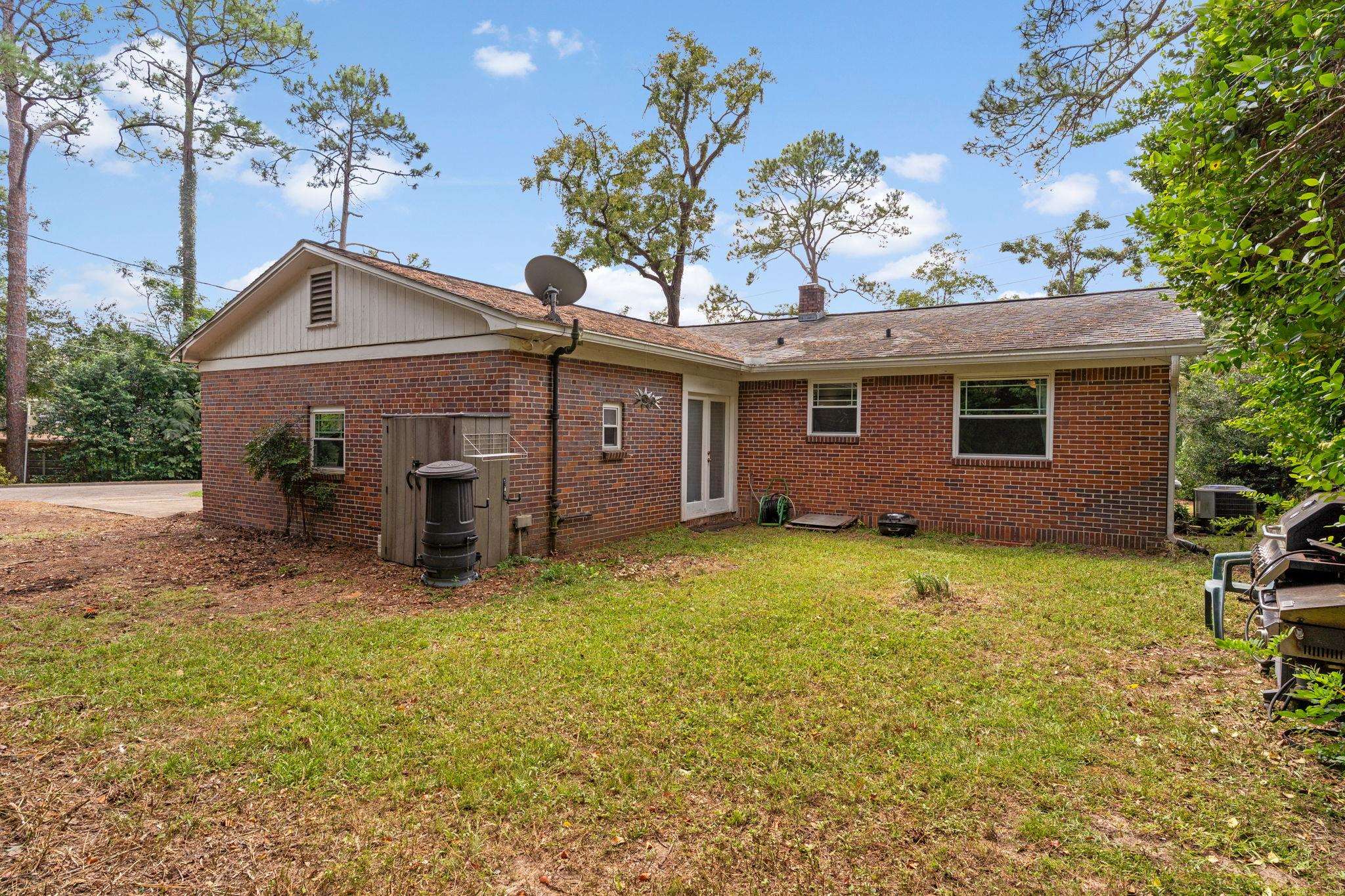 225 Broward Street