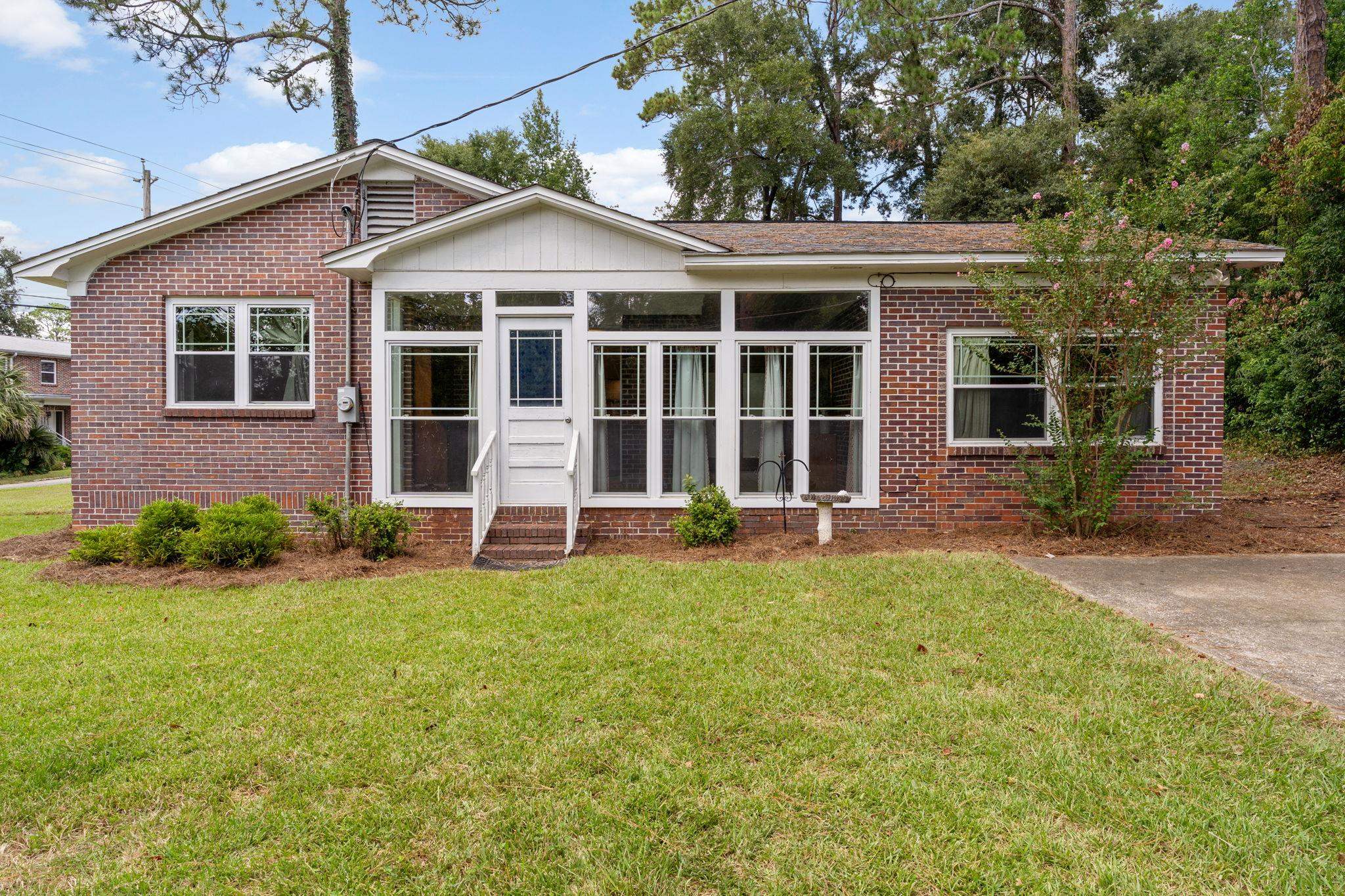 225 Broward Street