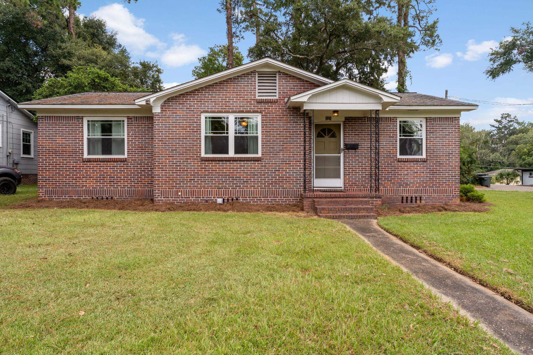 225 Broward Street