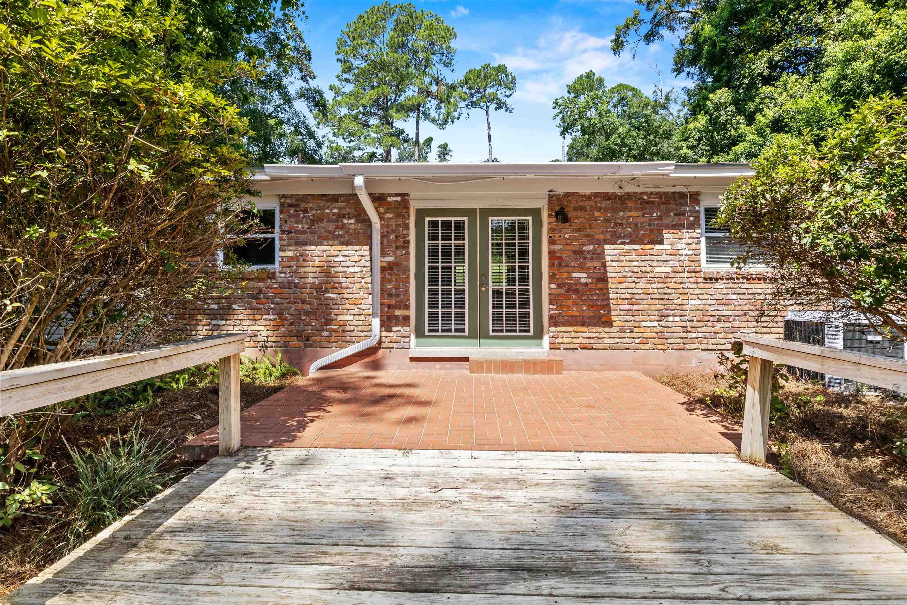 2301 Spoonwood Drive