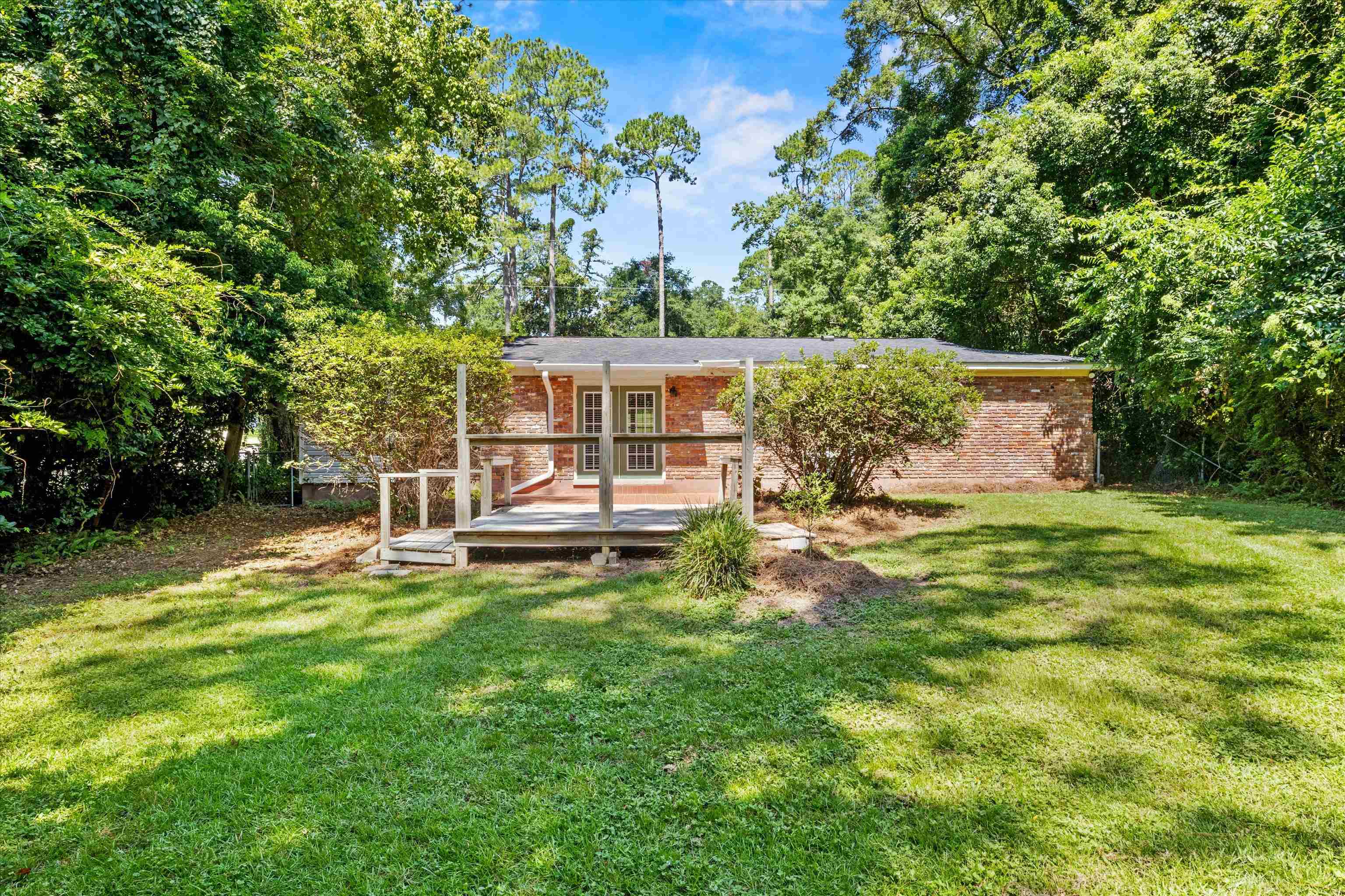 2301 Spoonwood Drive