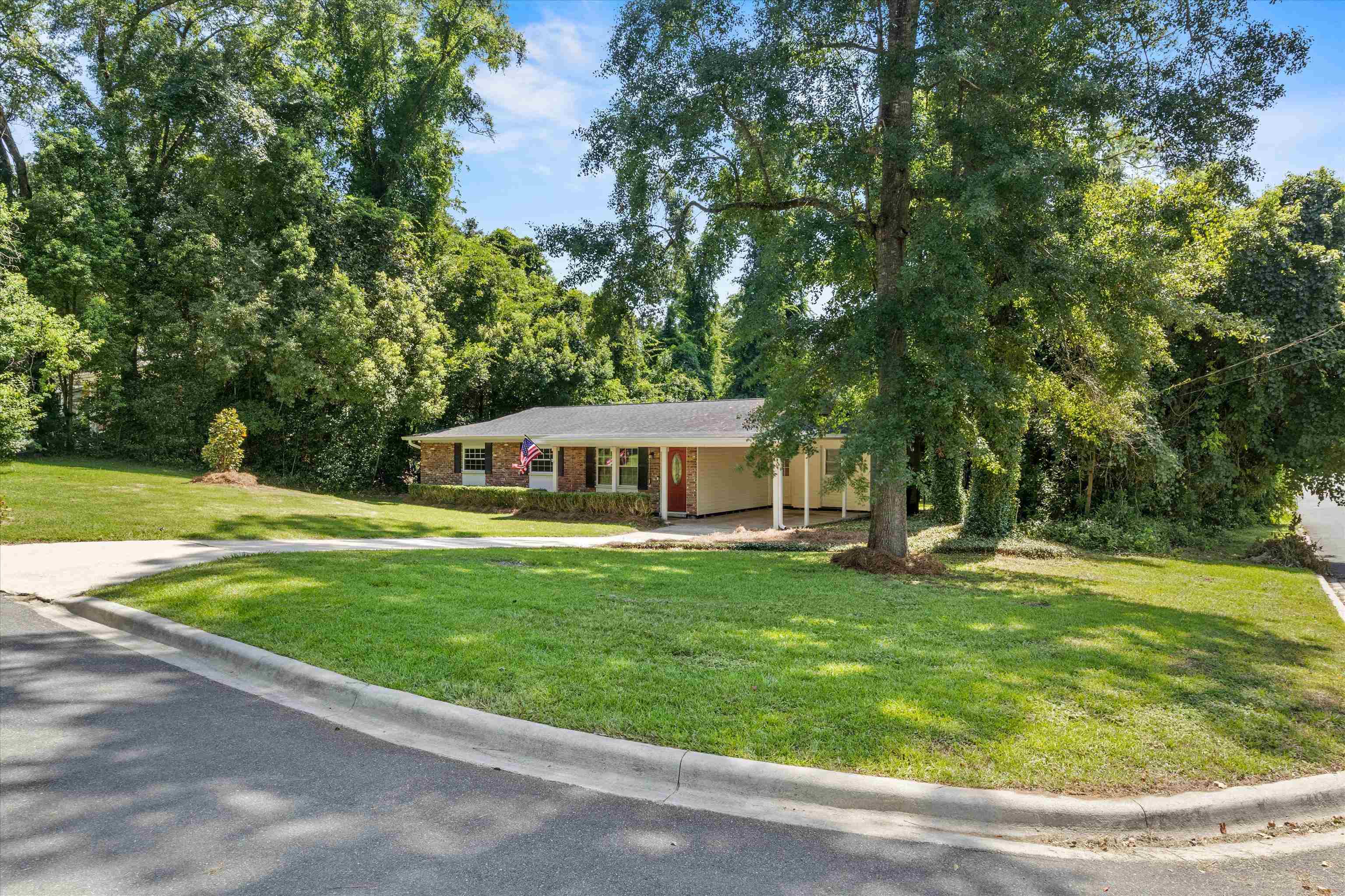 2301 Spoonwood Drive