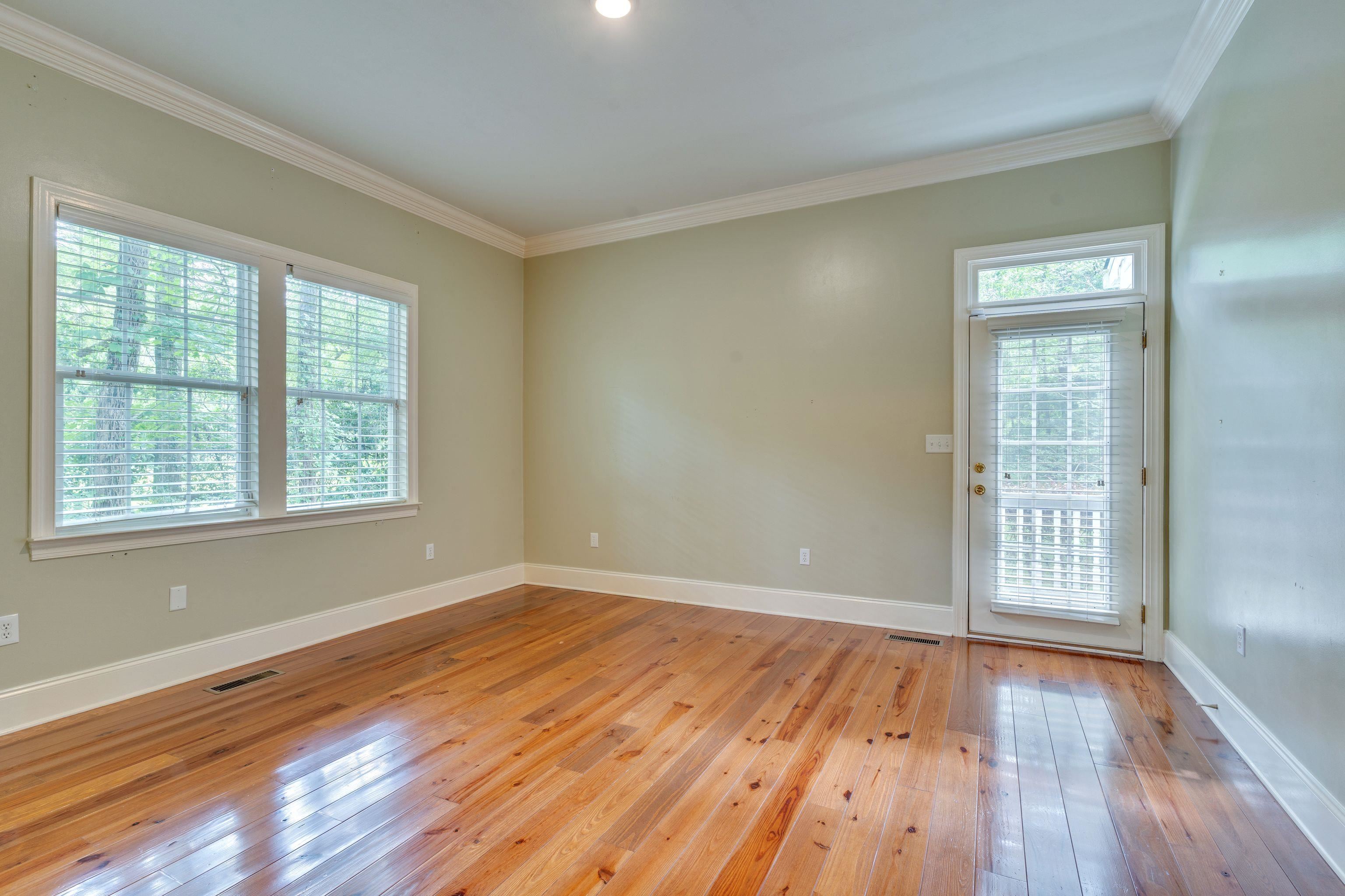 2560 Pine Ridge Road