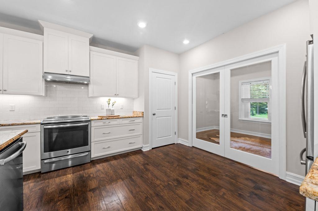 3493 Cedarwood Trail