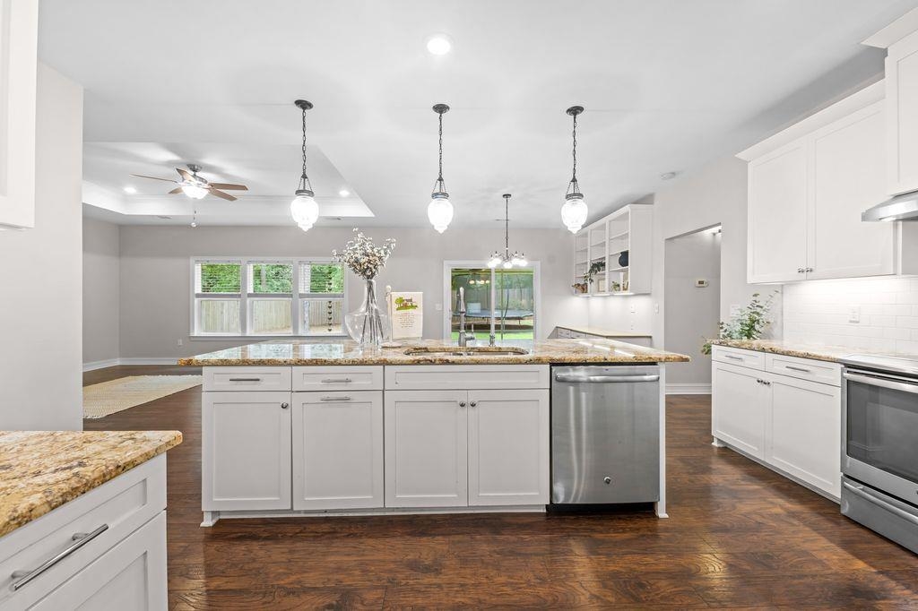 3493 Cedarwood Trail