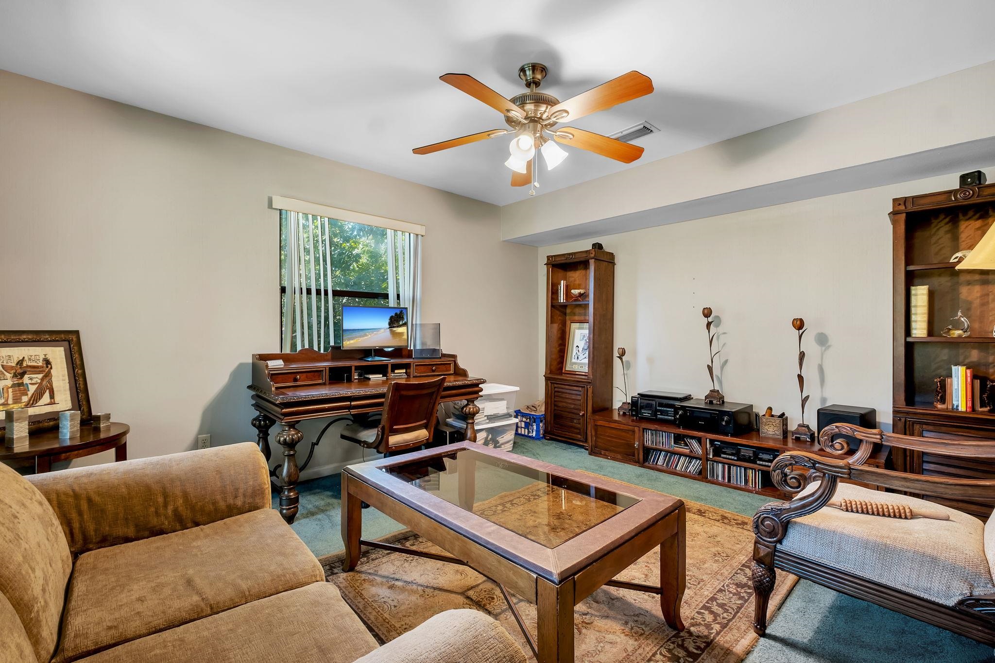 1718 Brookside Boulevard