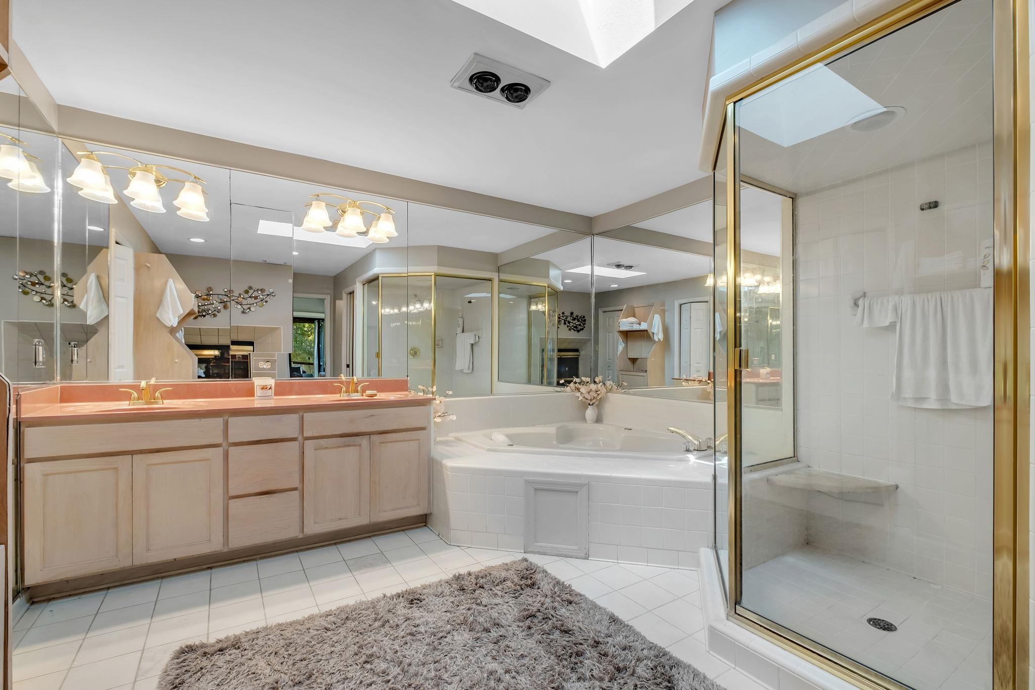 1718 Brookside Boulevard