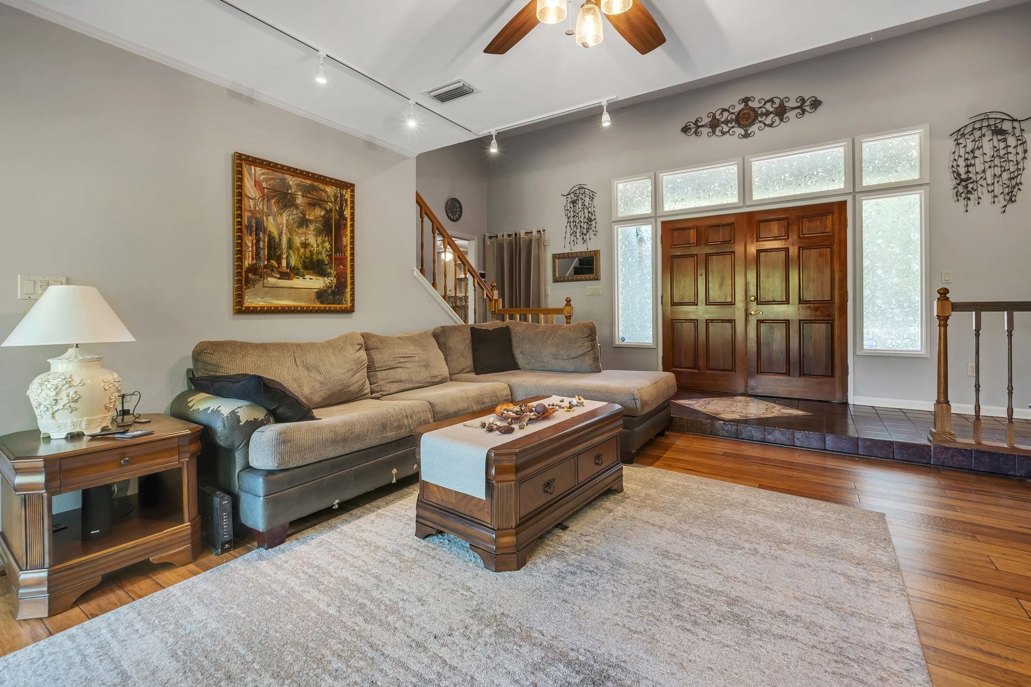 1718 Brookside Boulevard