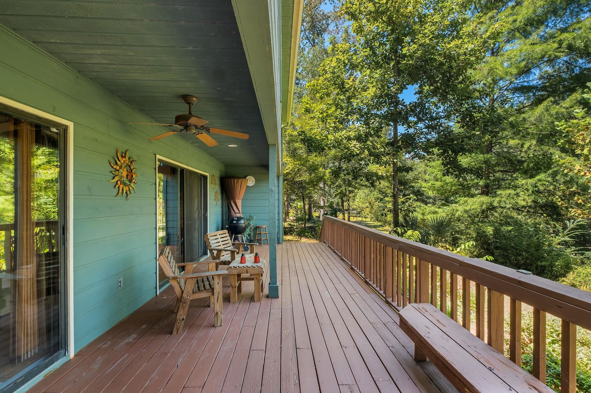 1718 Brookside Boulevard