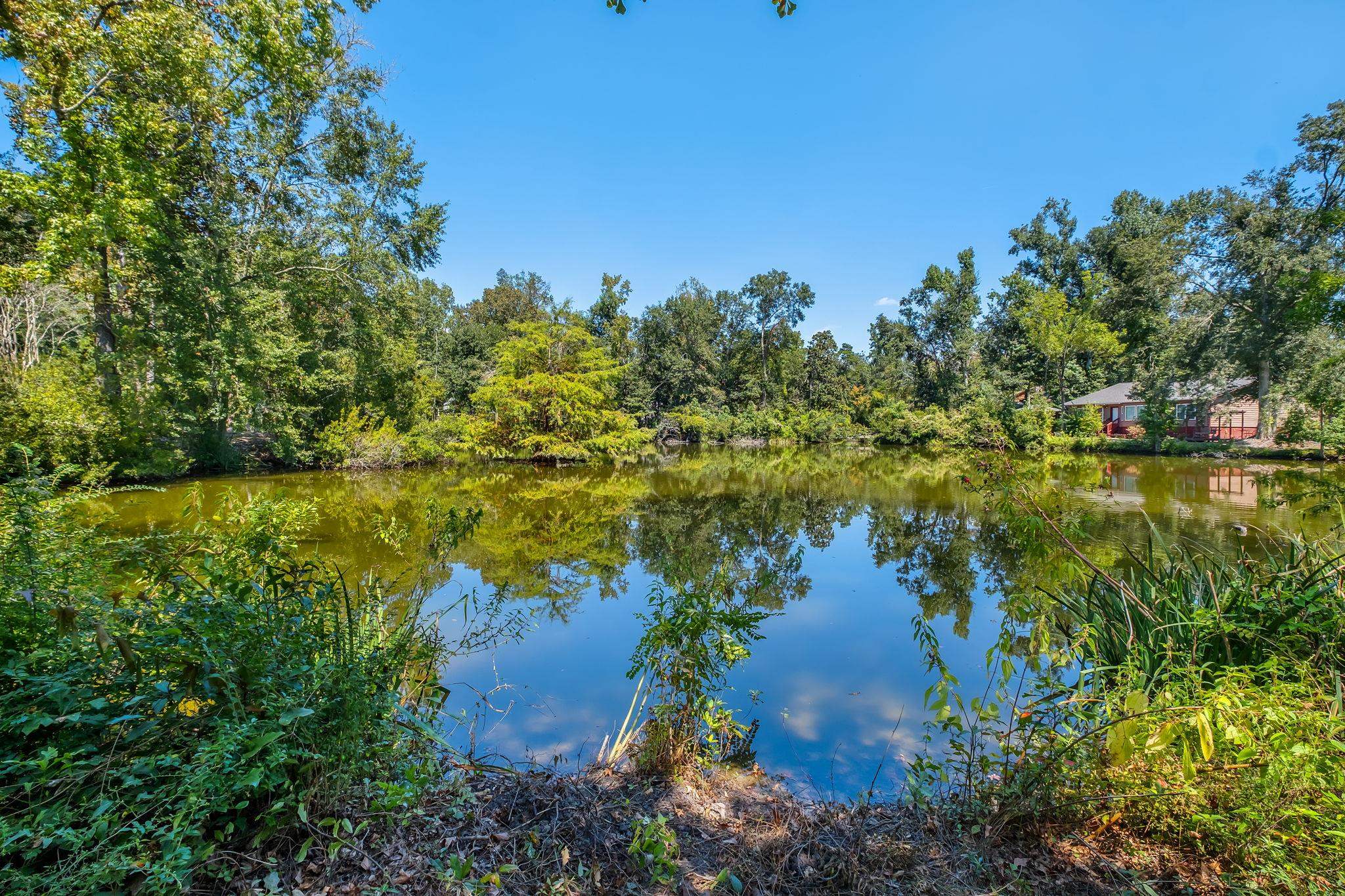 1718 Brookside Boulevard