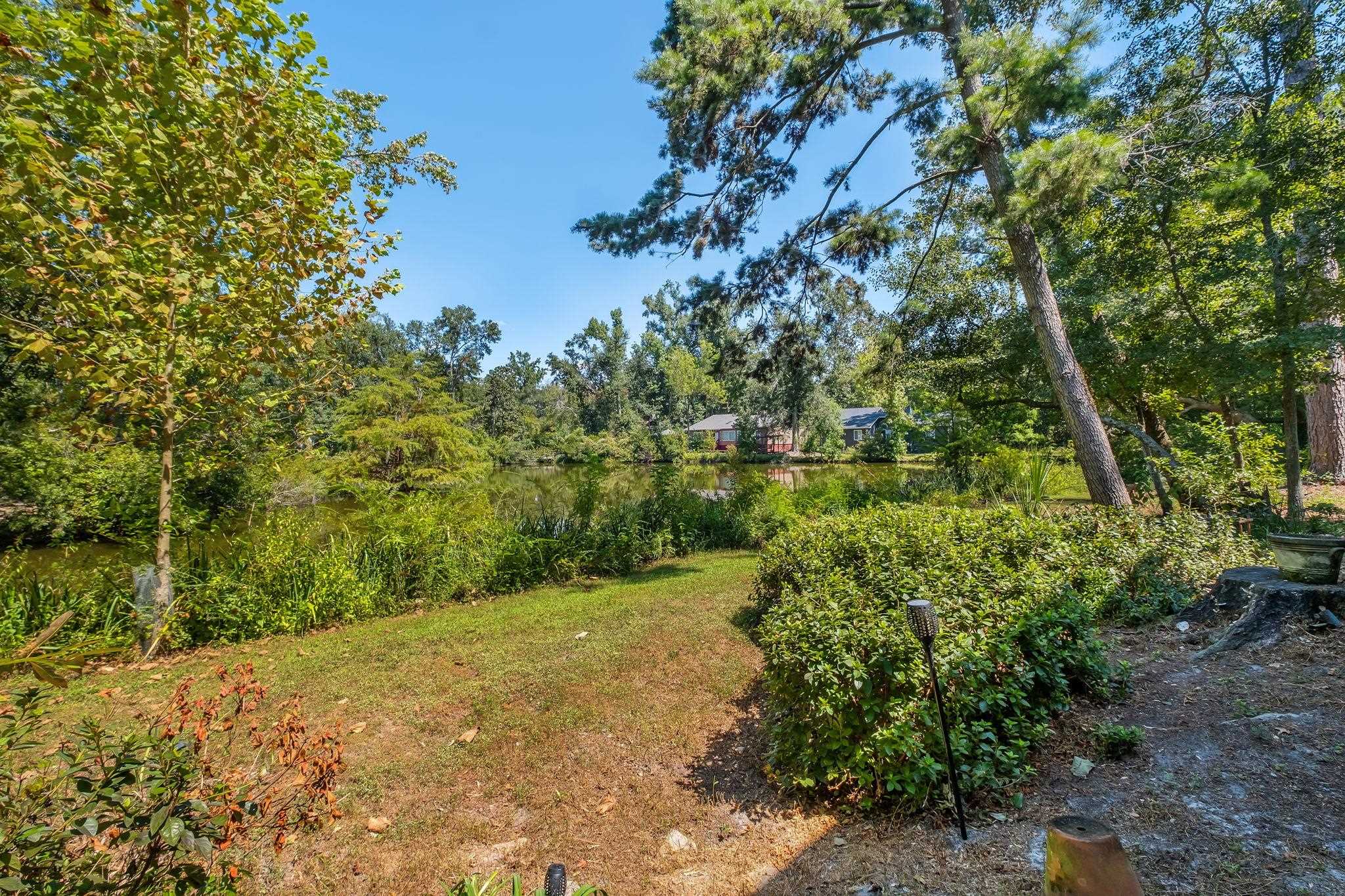 1718 Brookside Boulevard