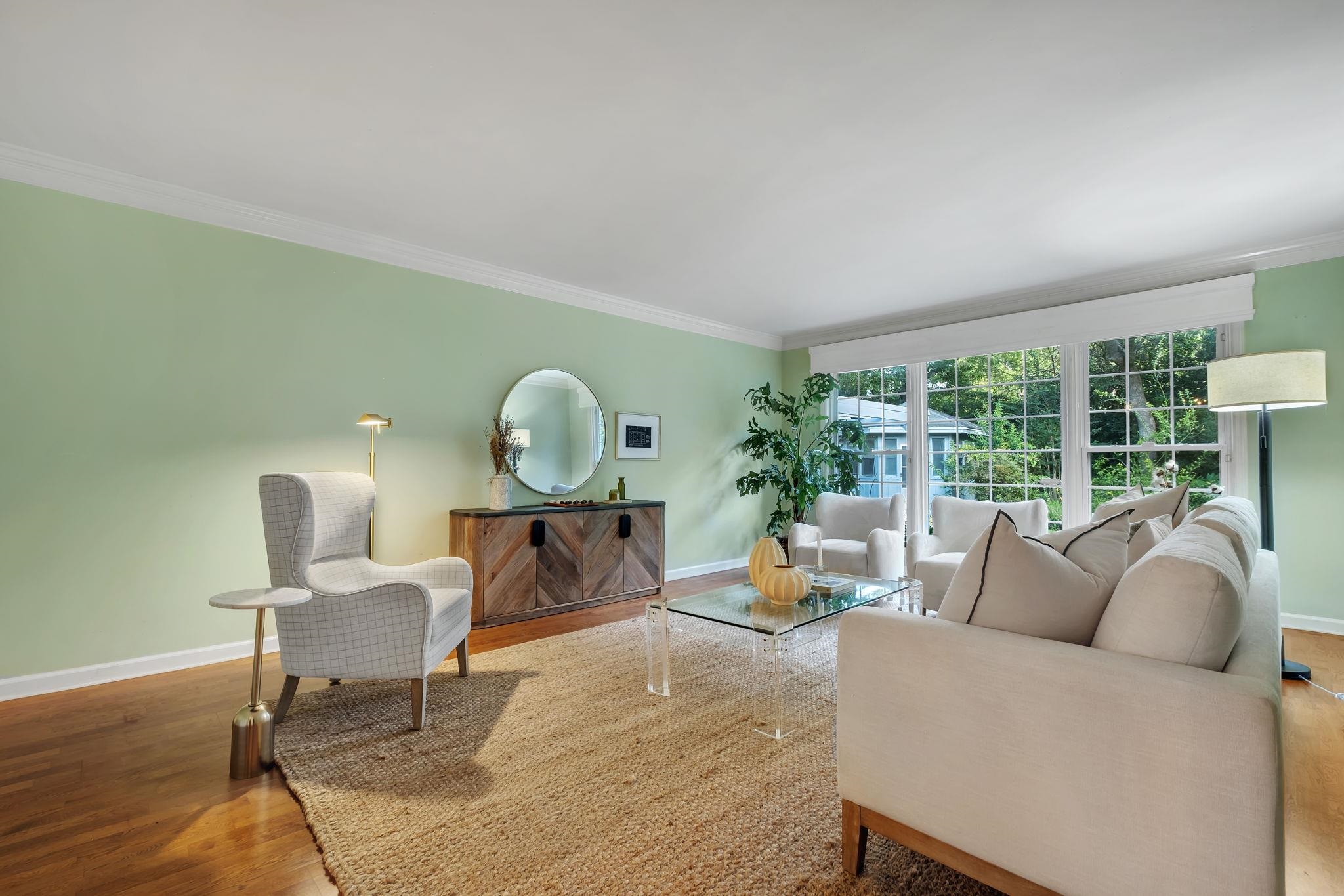 2218 Killarney Way