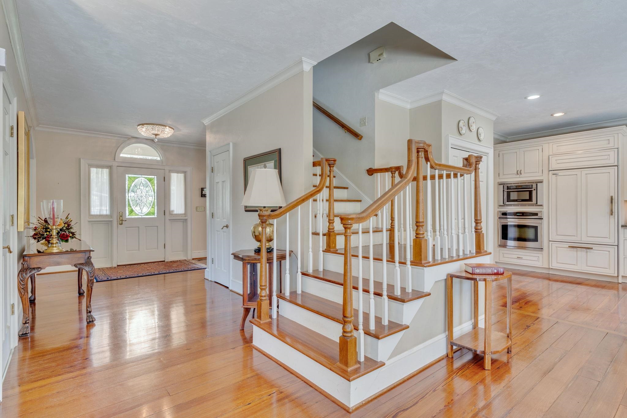 2215 Ellicott Drive