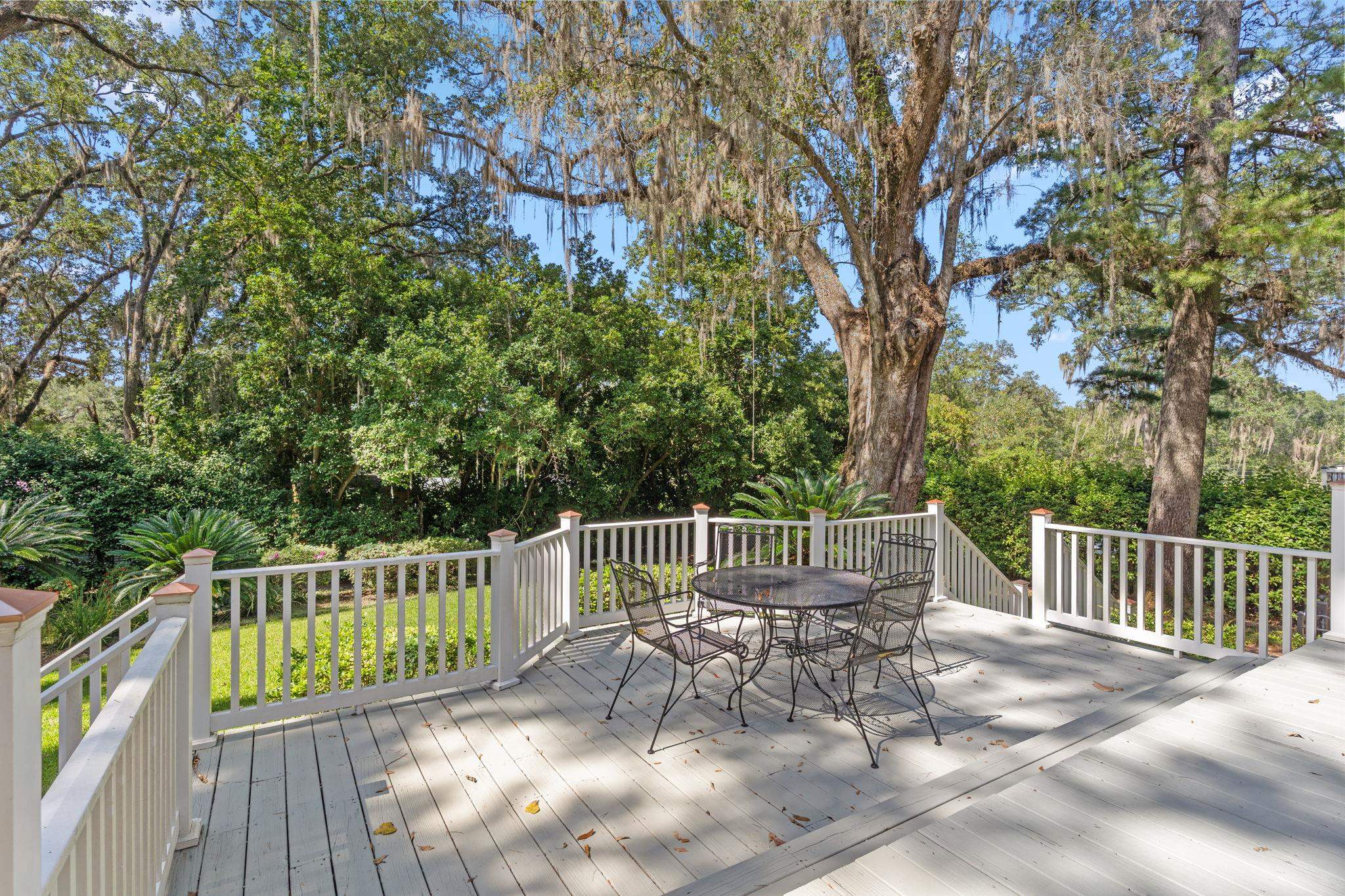 2215 Ellicott Drive