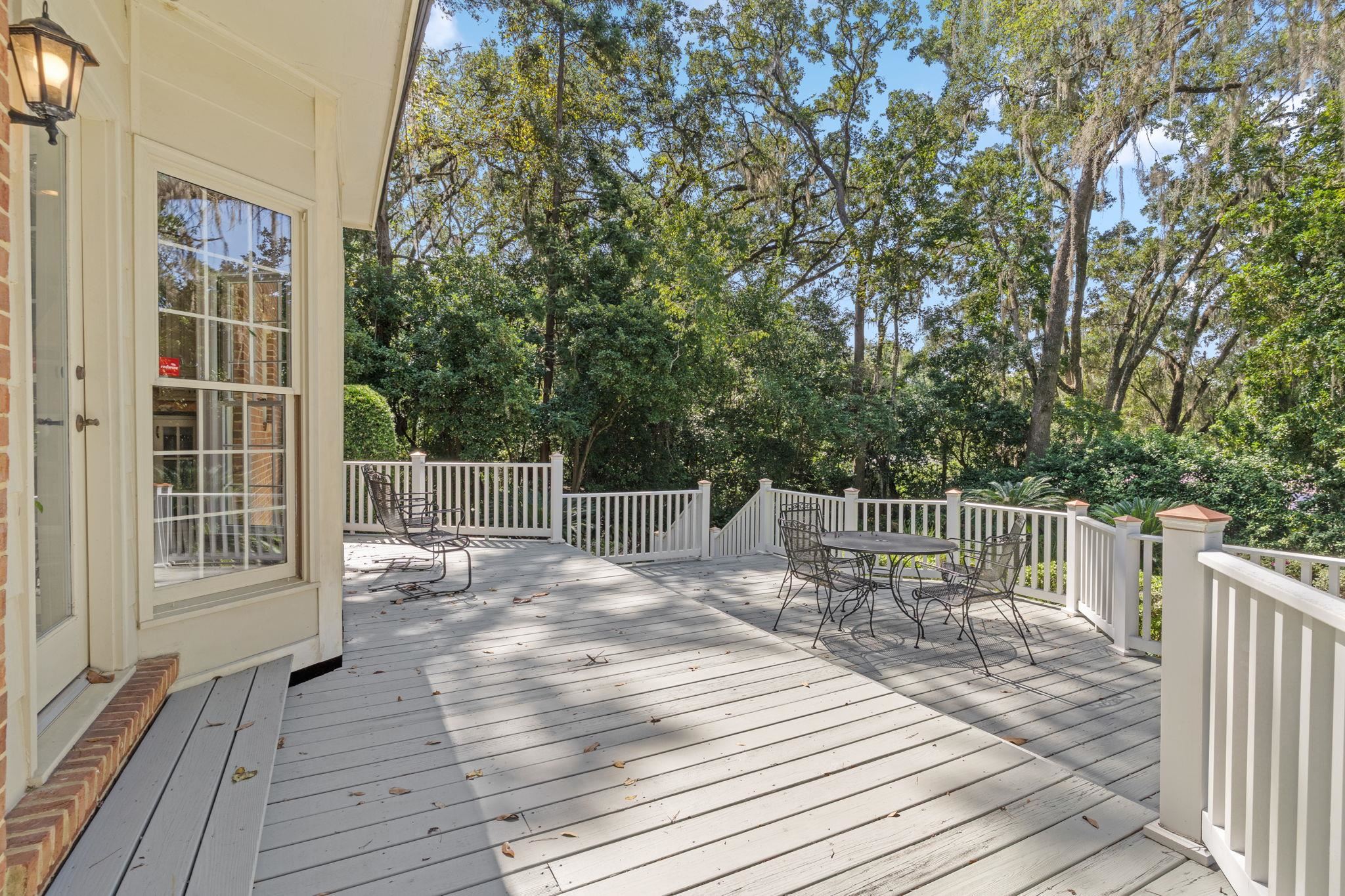 2215 Ellicott Drive