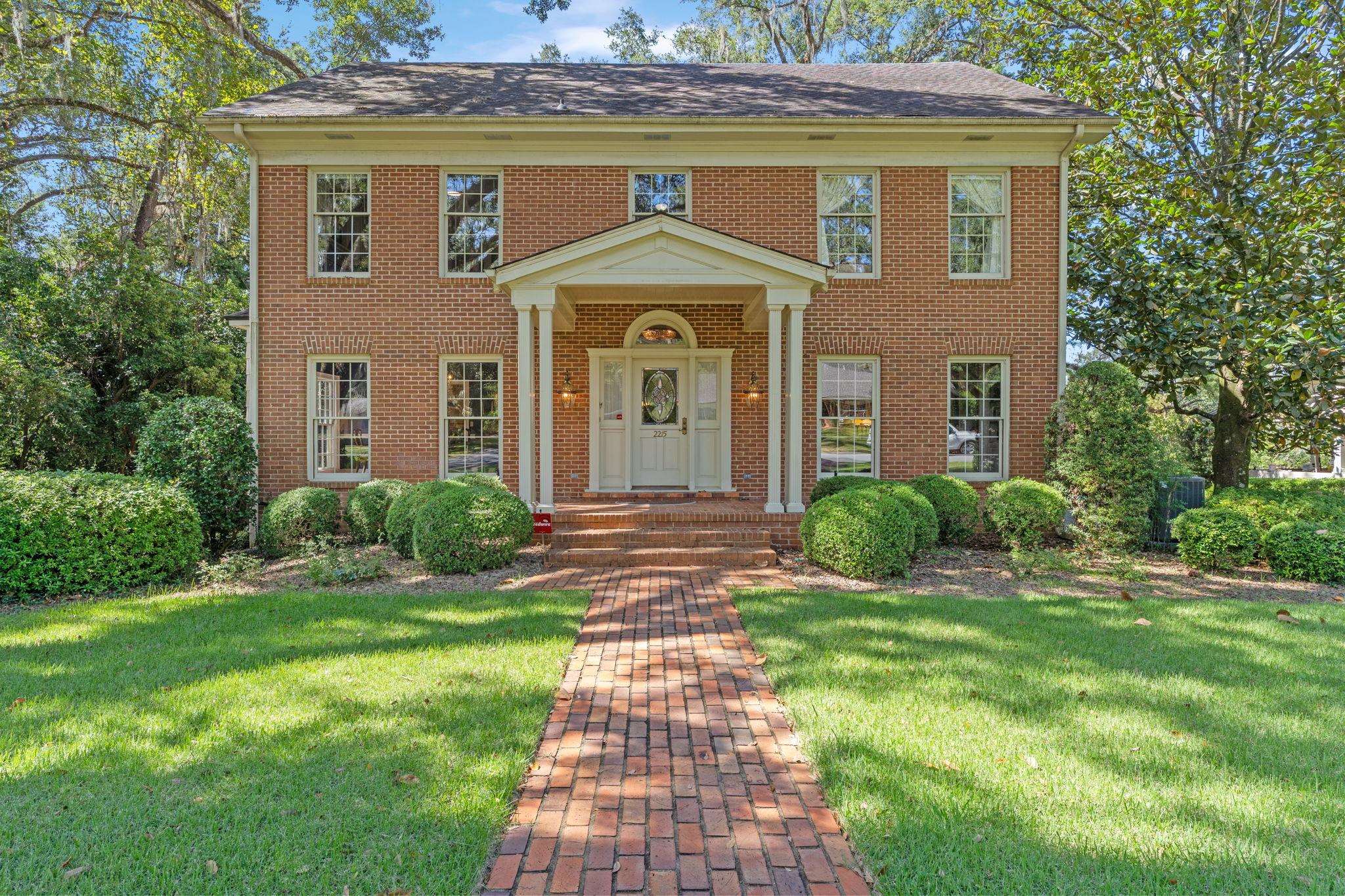 2215 Ellicott Drive