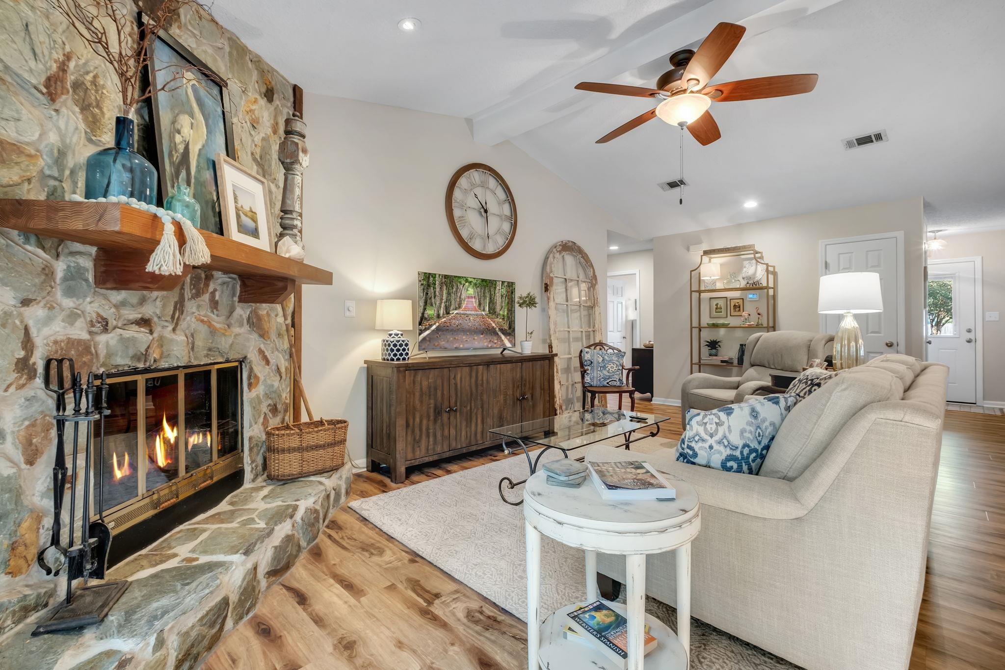 1253 Sedgefield Road