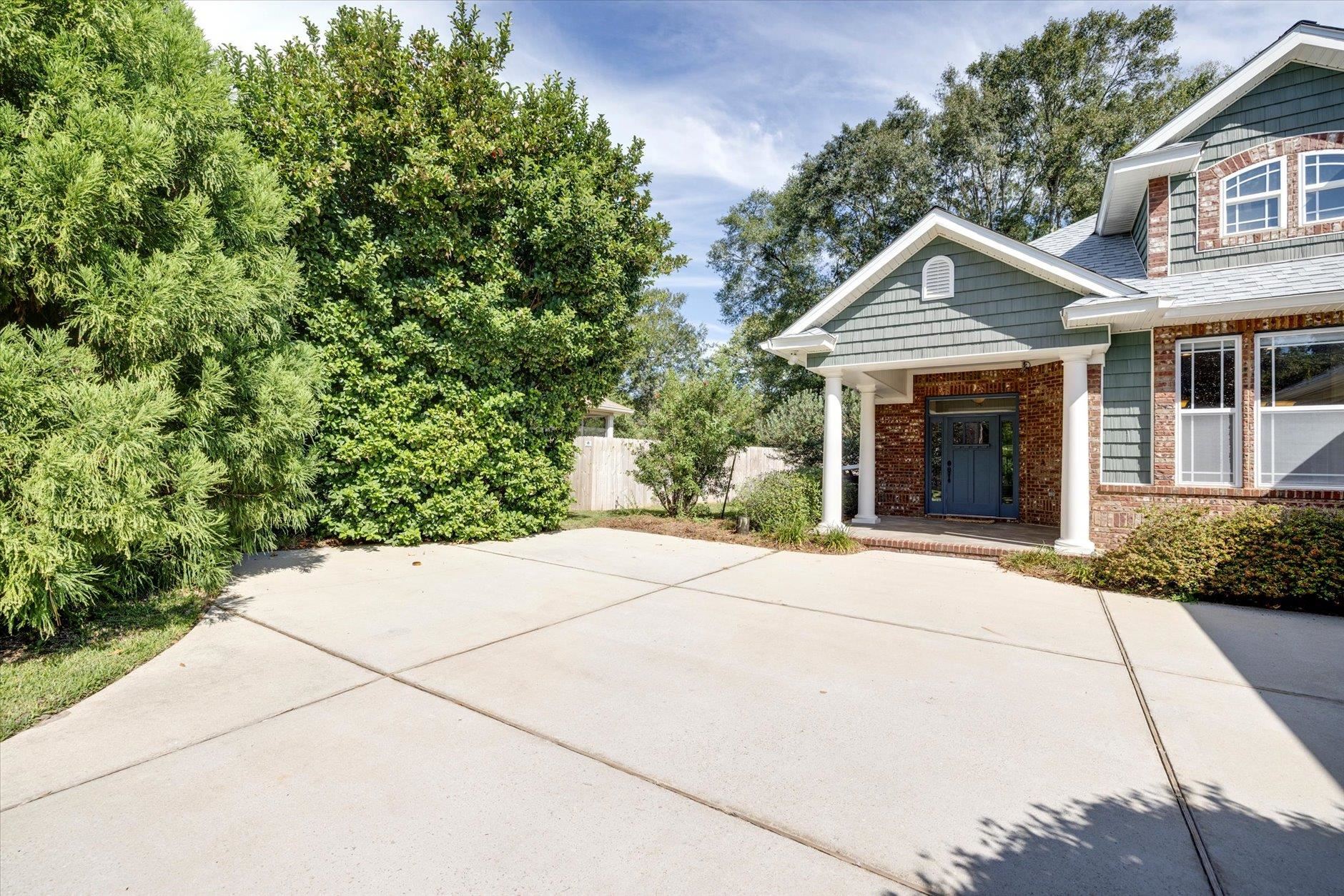 4512 Cavendish Court