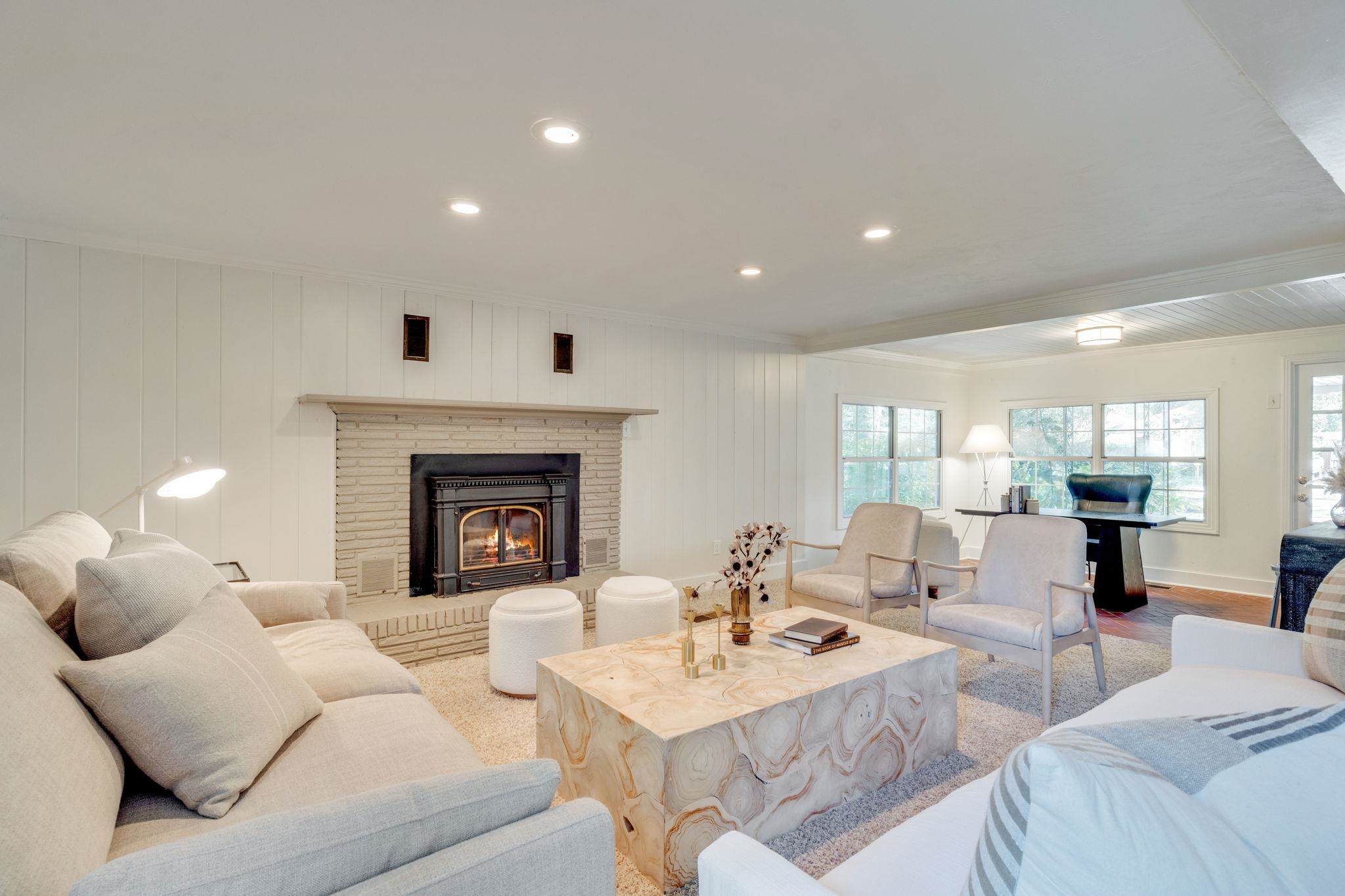 1122 Victory Garden Drive