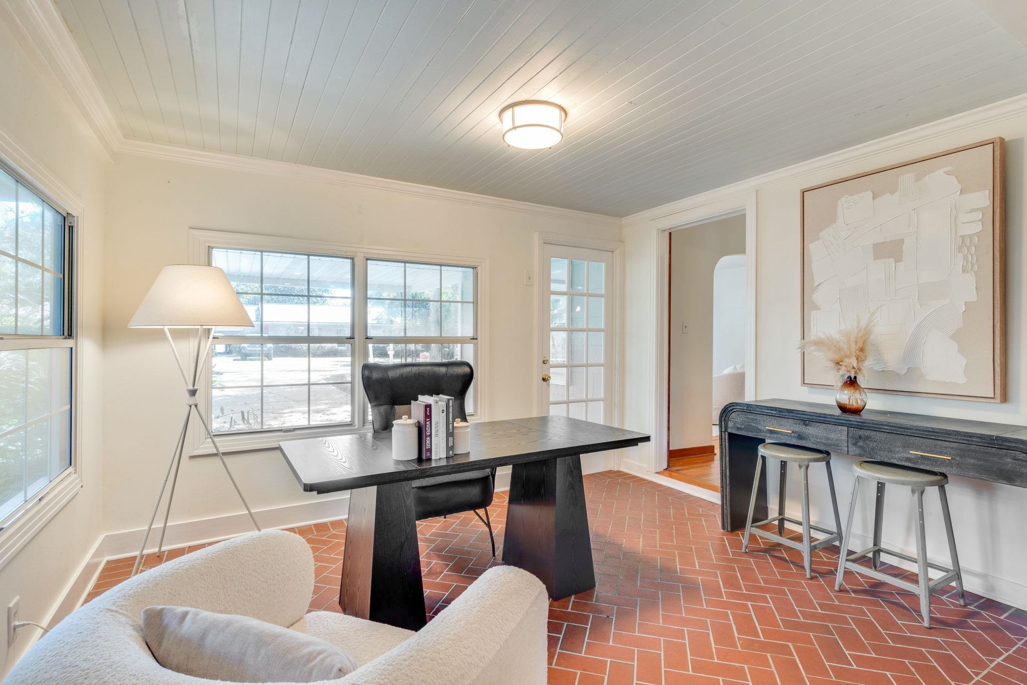 1122 Victory Garden Drive