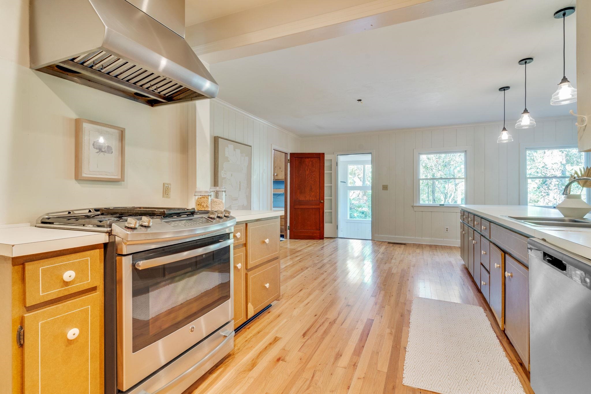 1122 Victory Garden Drive