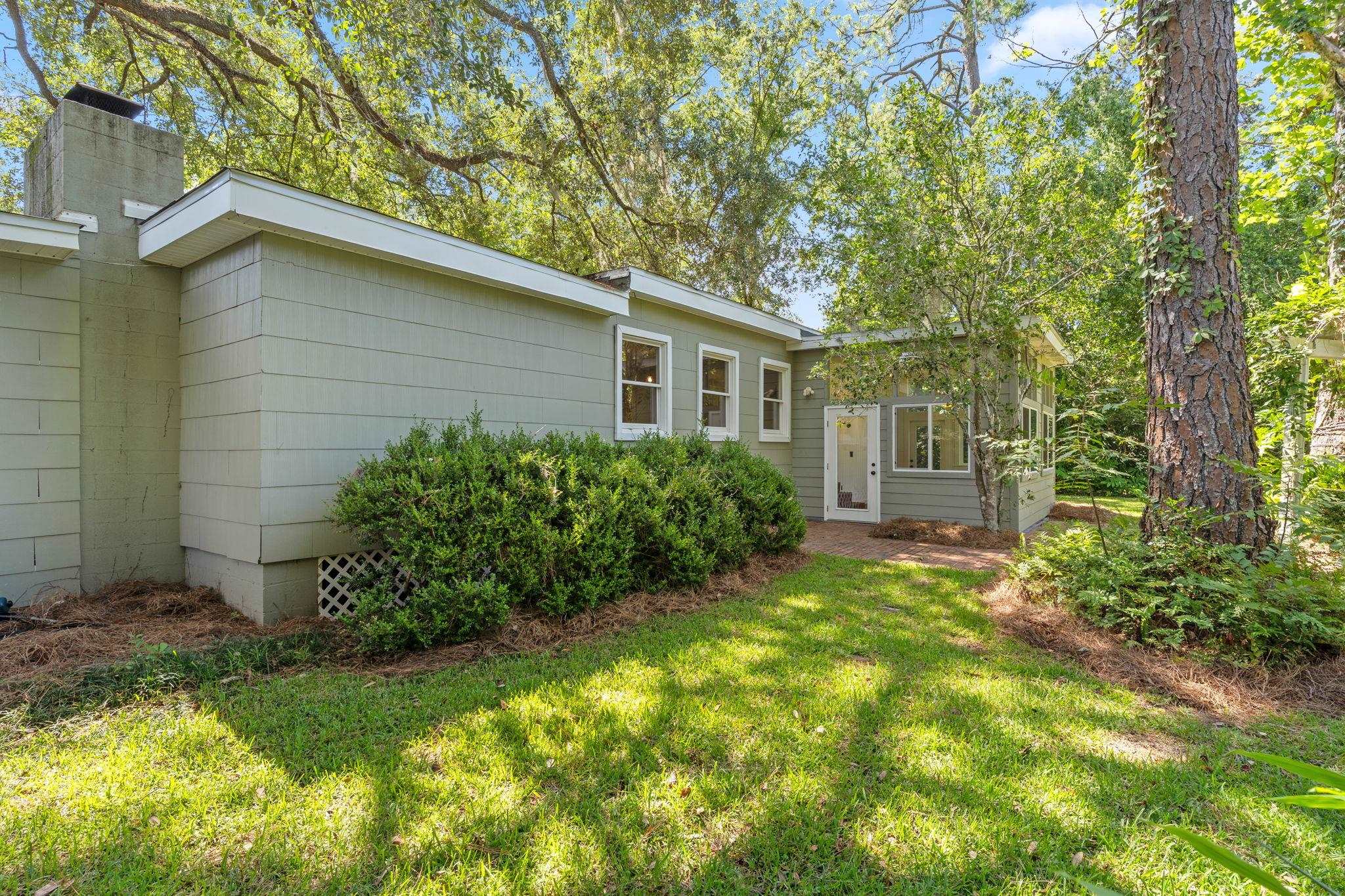 1122 Victory Garden Drive