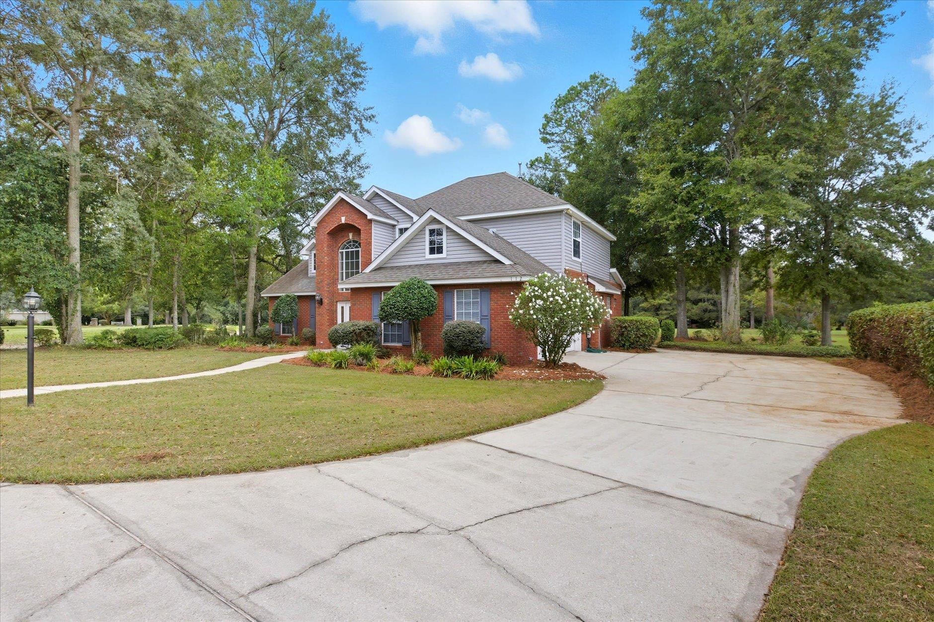 112 Greenway Drive