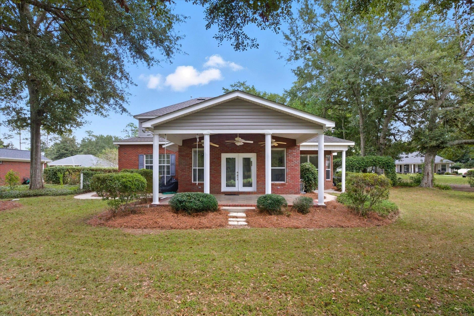 112 Greenway Drive