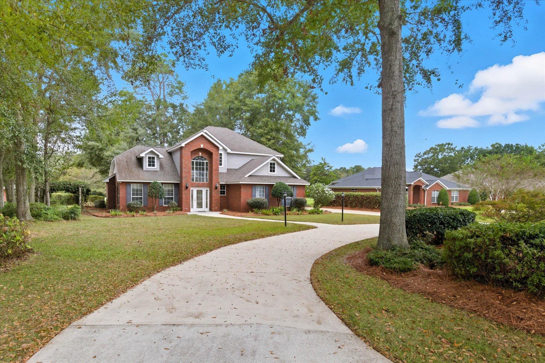 112 Greenway Drive