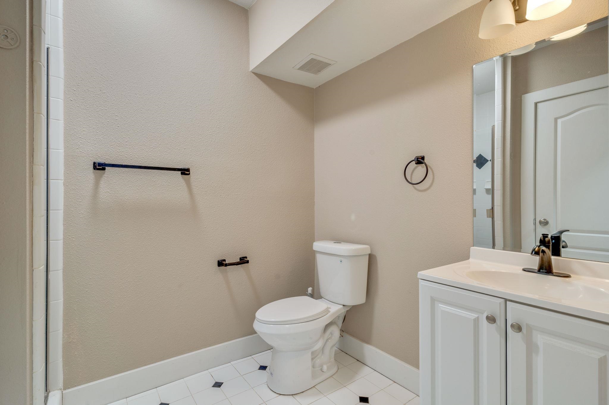 6949 Mcbride Point