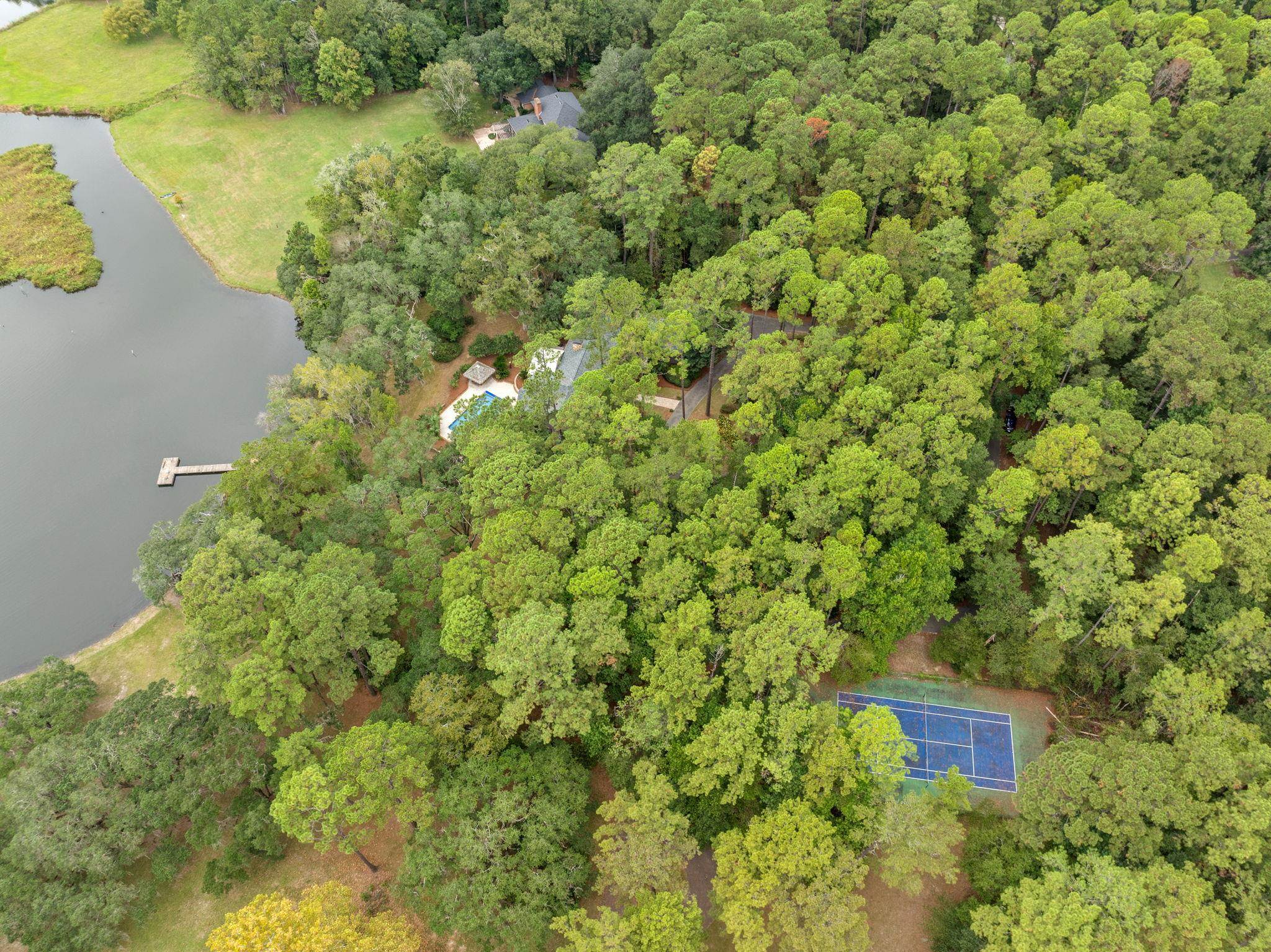 6949 Mcbride Point
