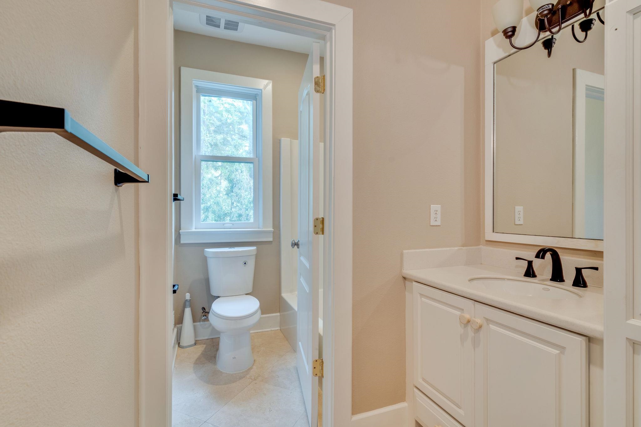 6949 Mcbride Point