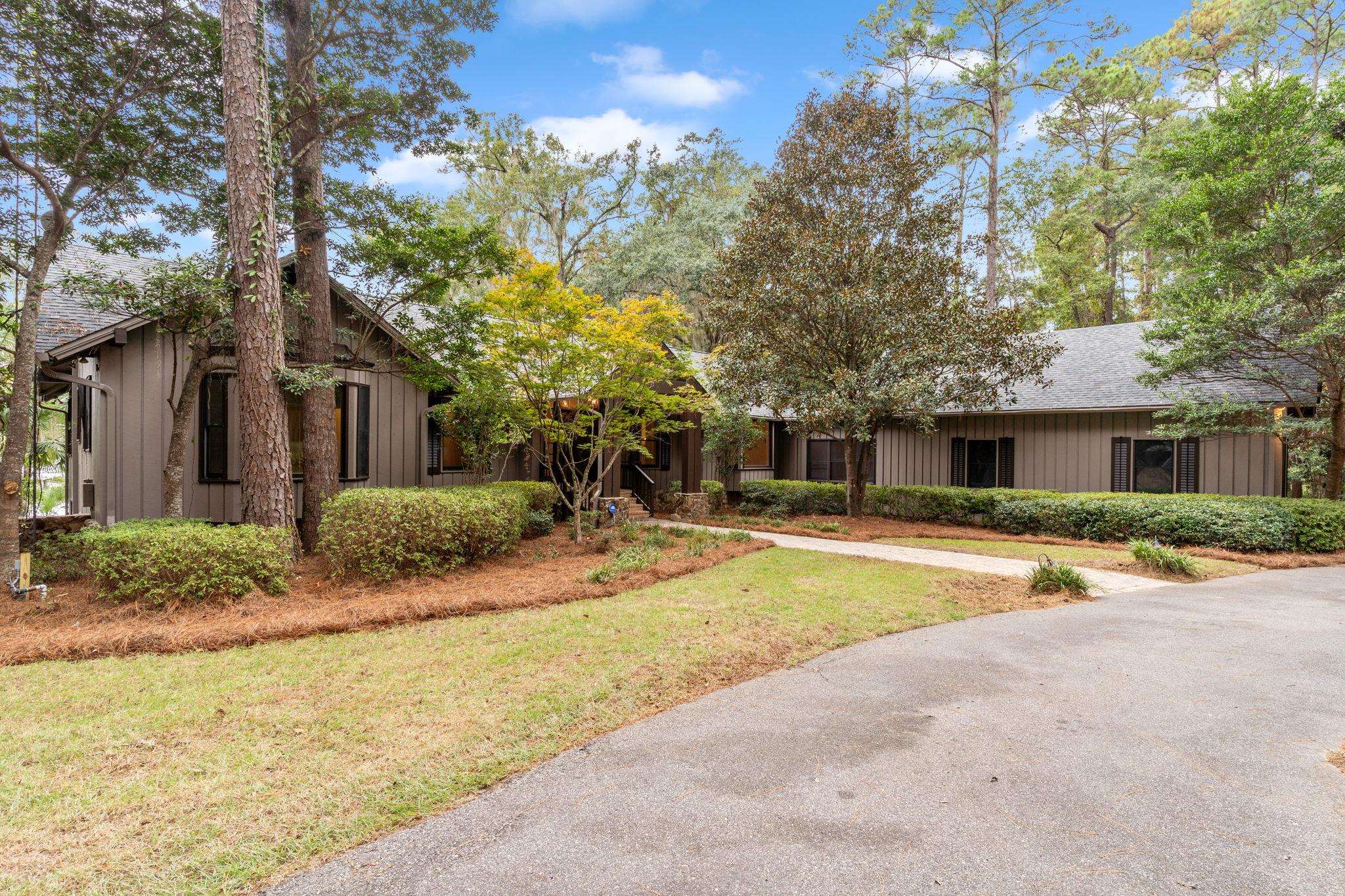 6949 Mcbride Point