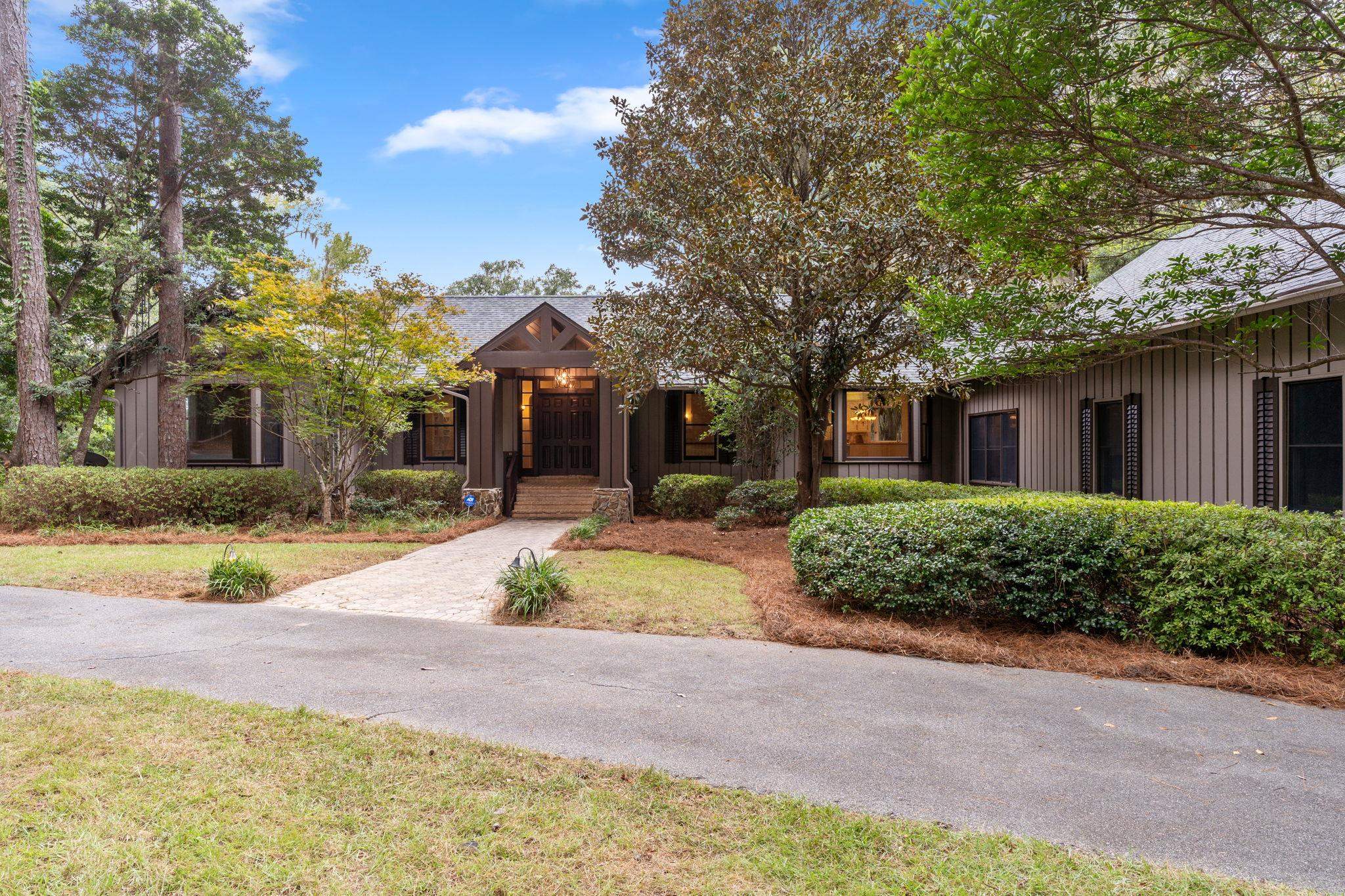6949 Mcbride Point