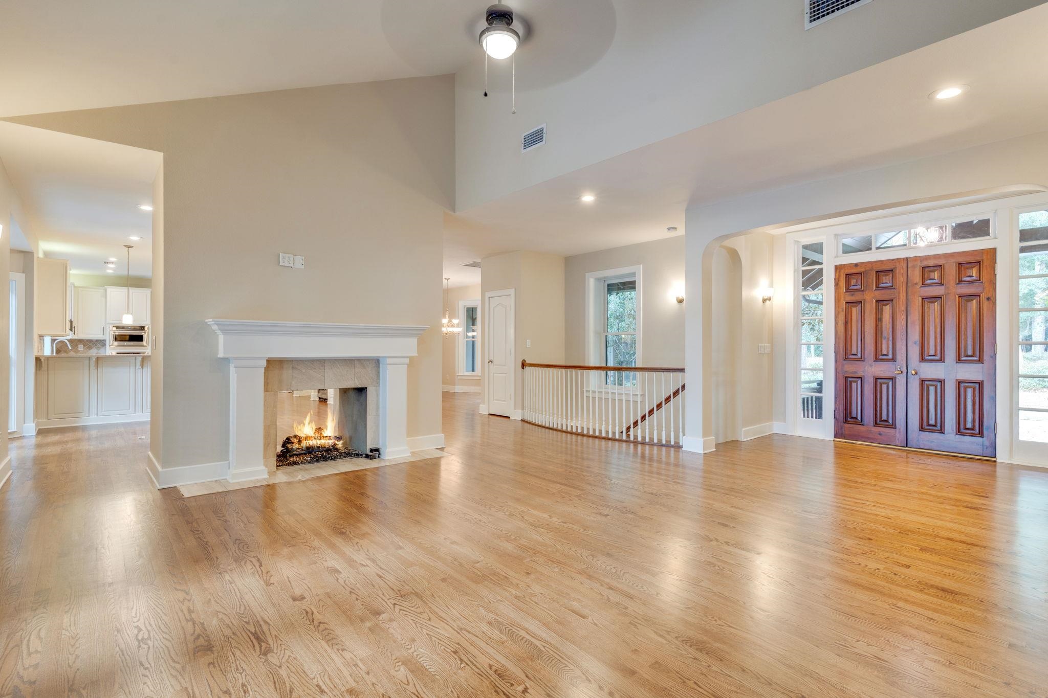 6949 Mcbride Point