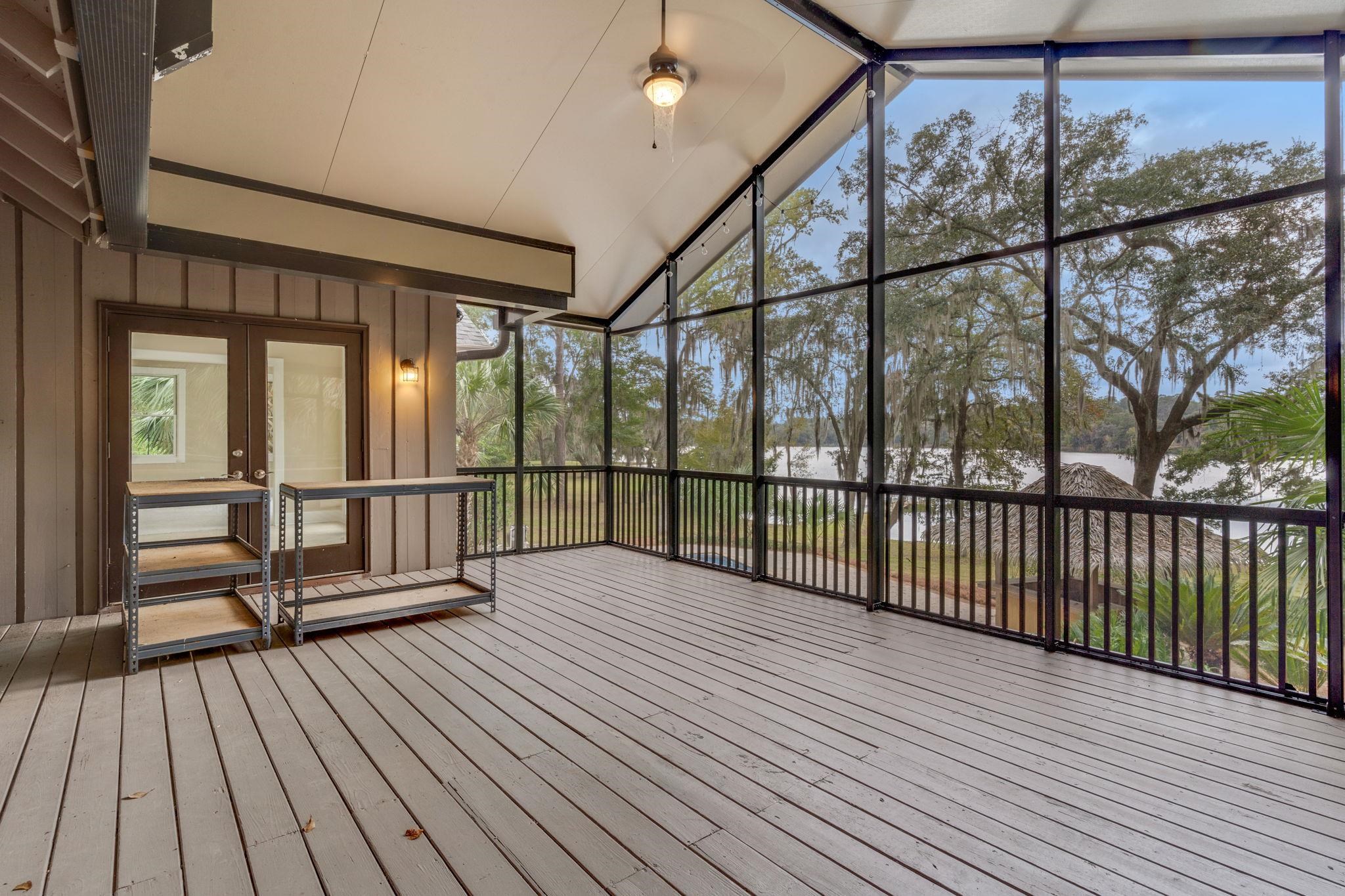 6949 Mcbride Point