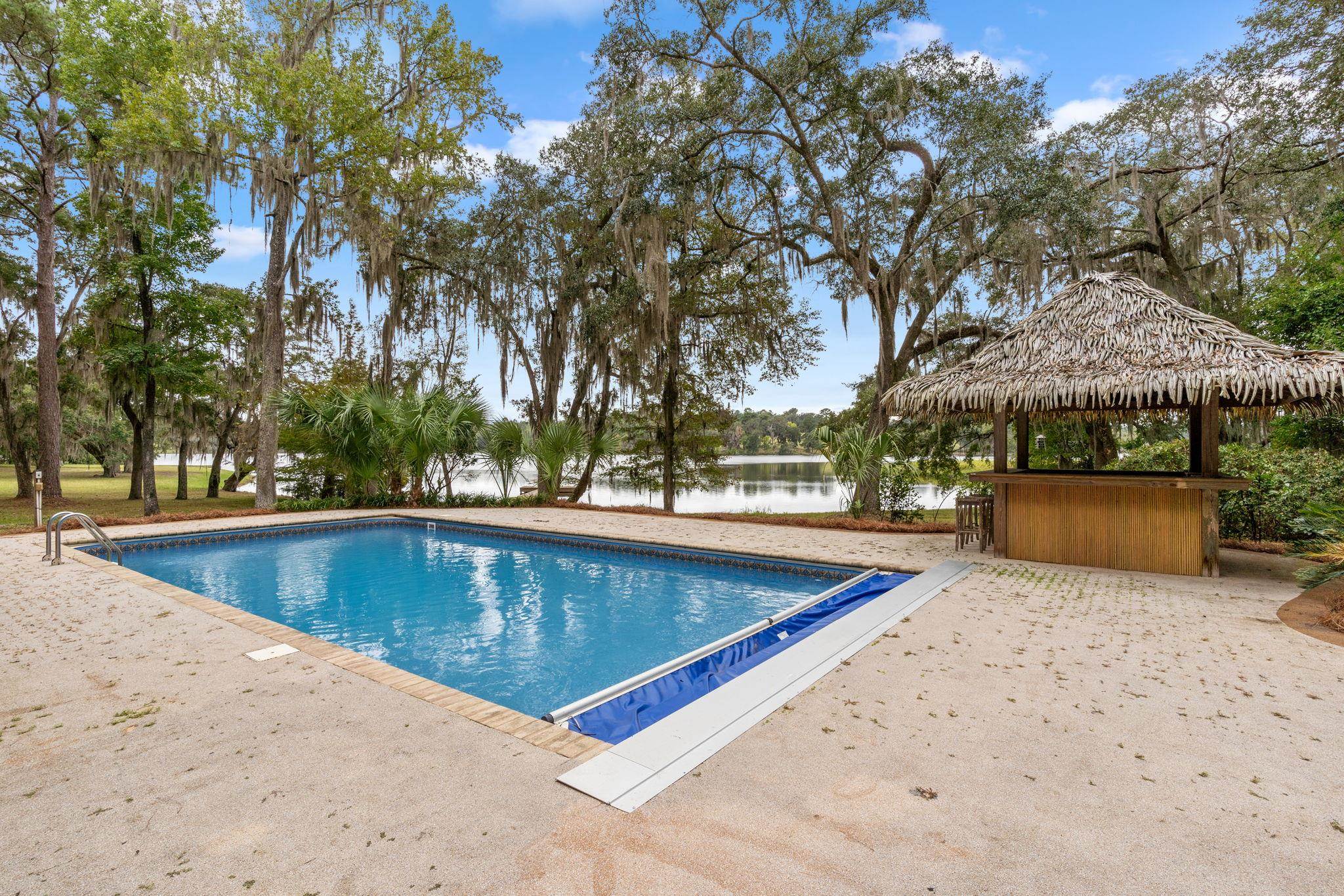 6949 Mcbride Point