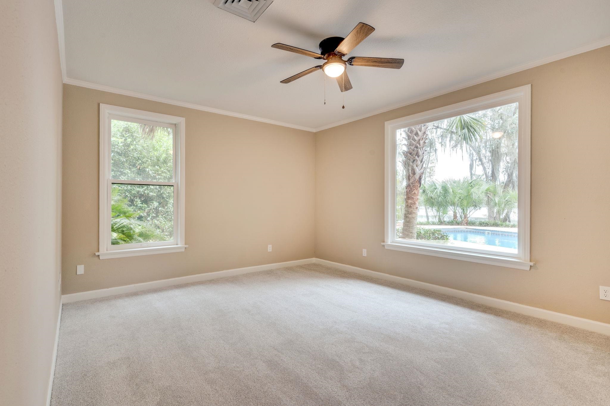 6949 Mcbride Point