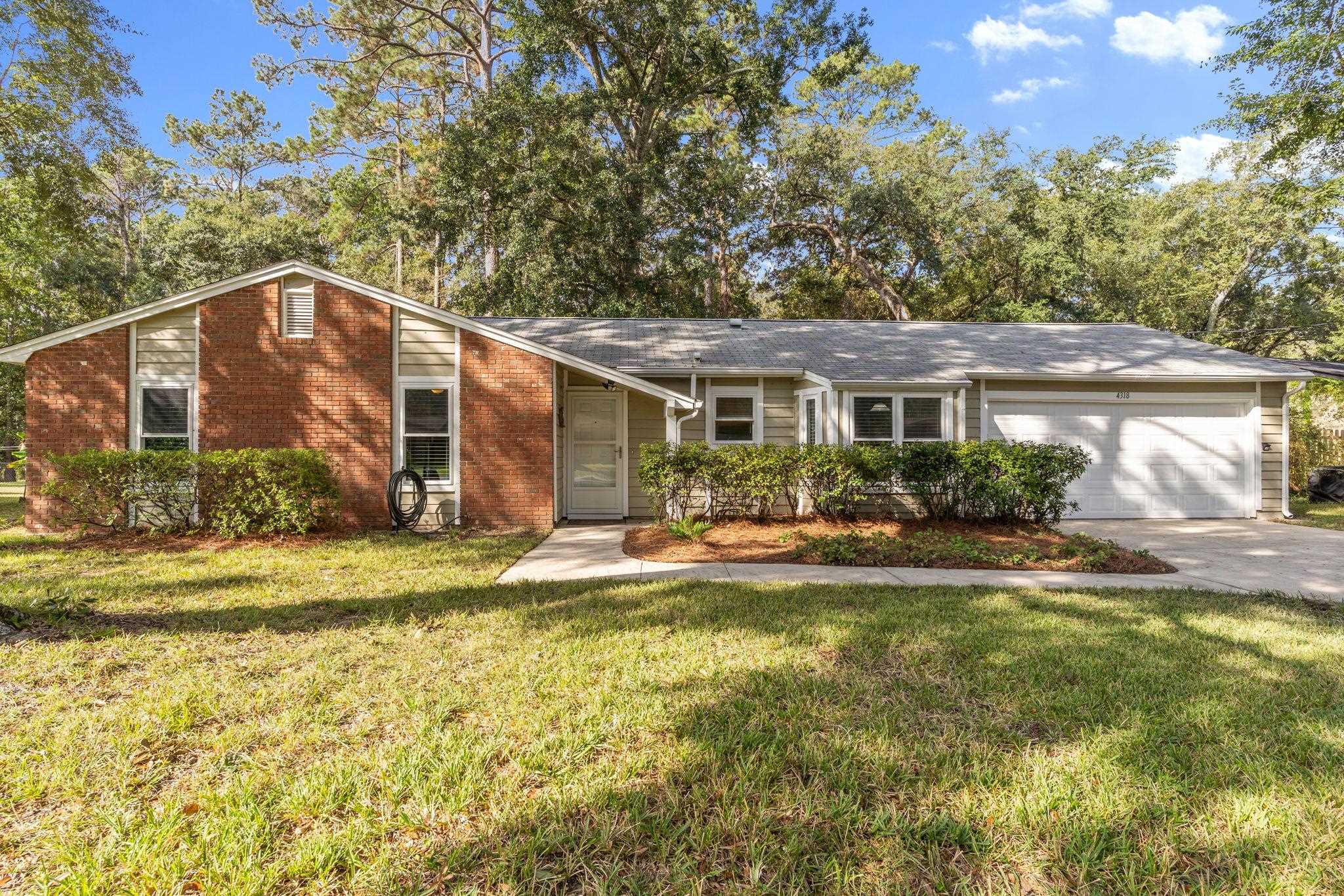 4318 Snoopy Lane