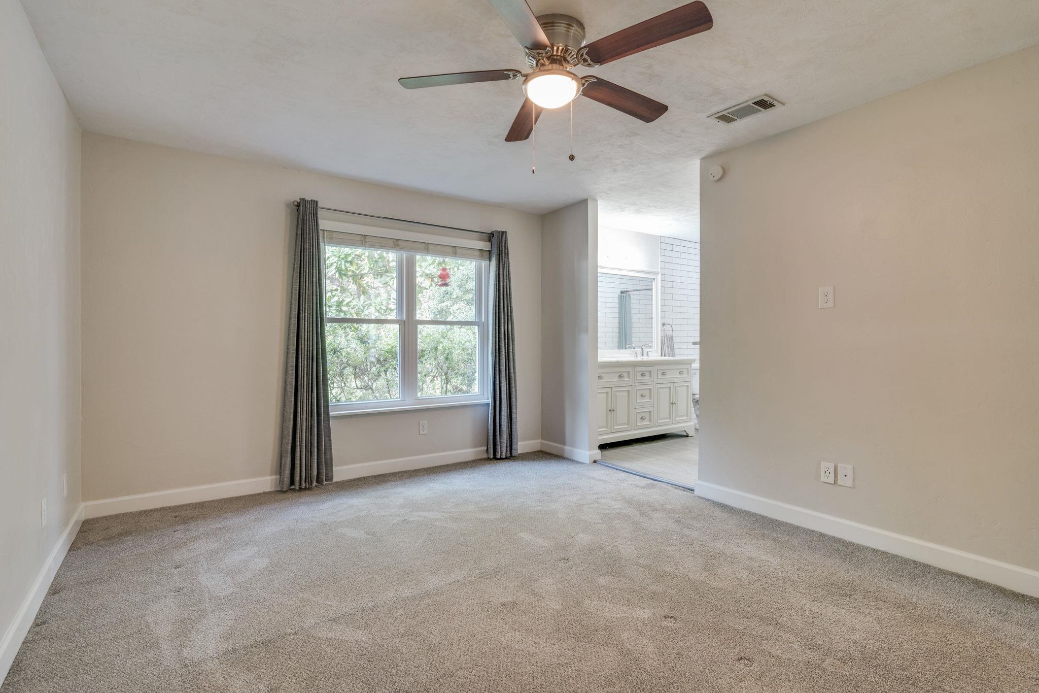 4318 Snoopy Lane