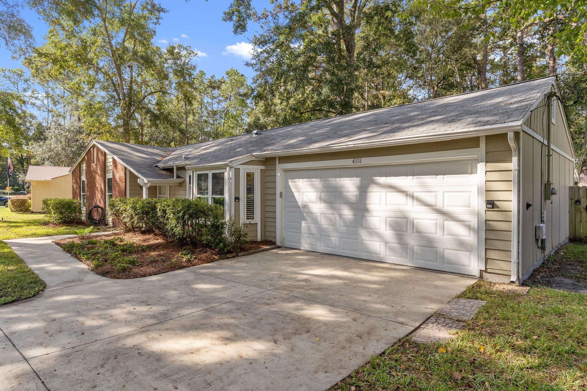 4318 Snoopy Lane