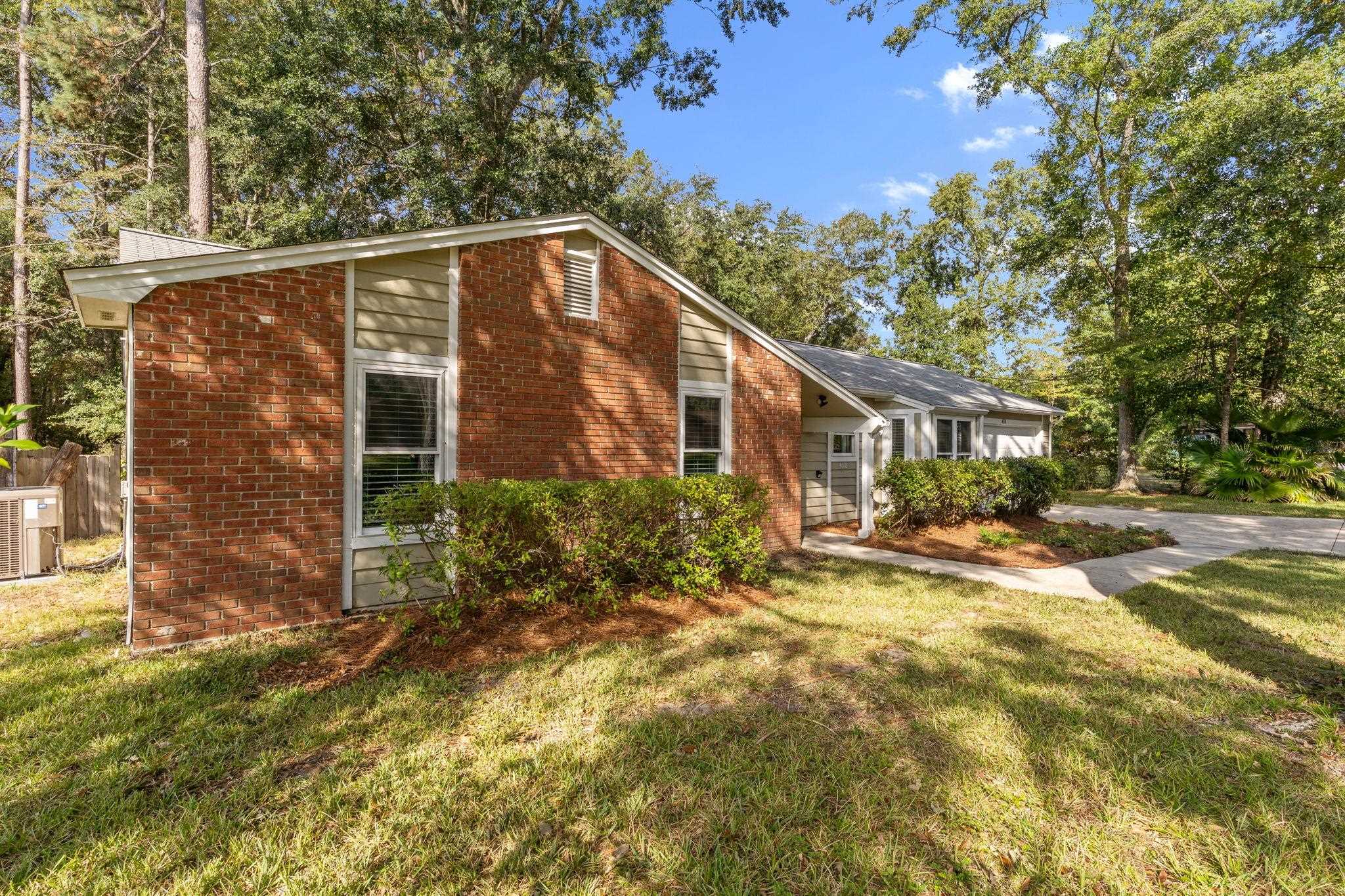 4318 Snoopy Lane