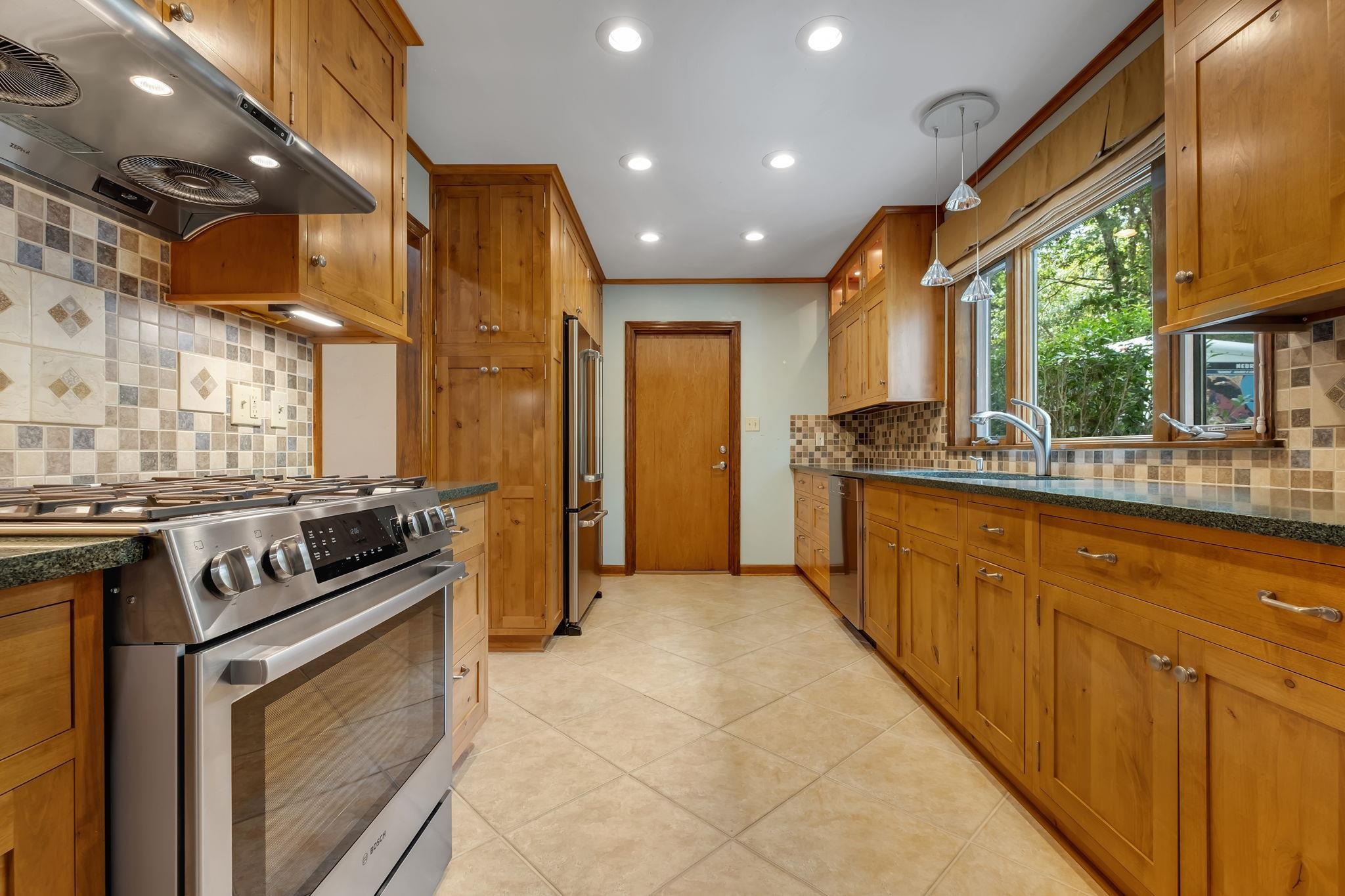 3516 Dogwood Valley Trail