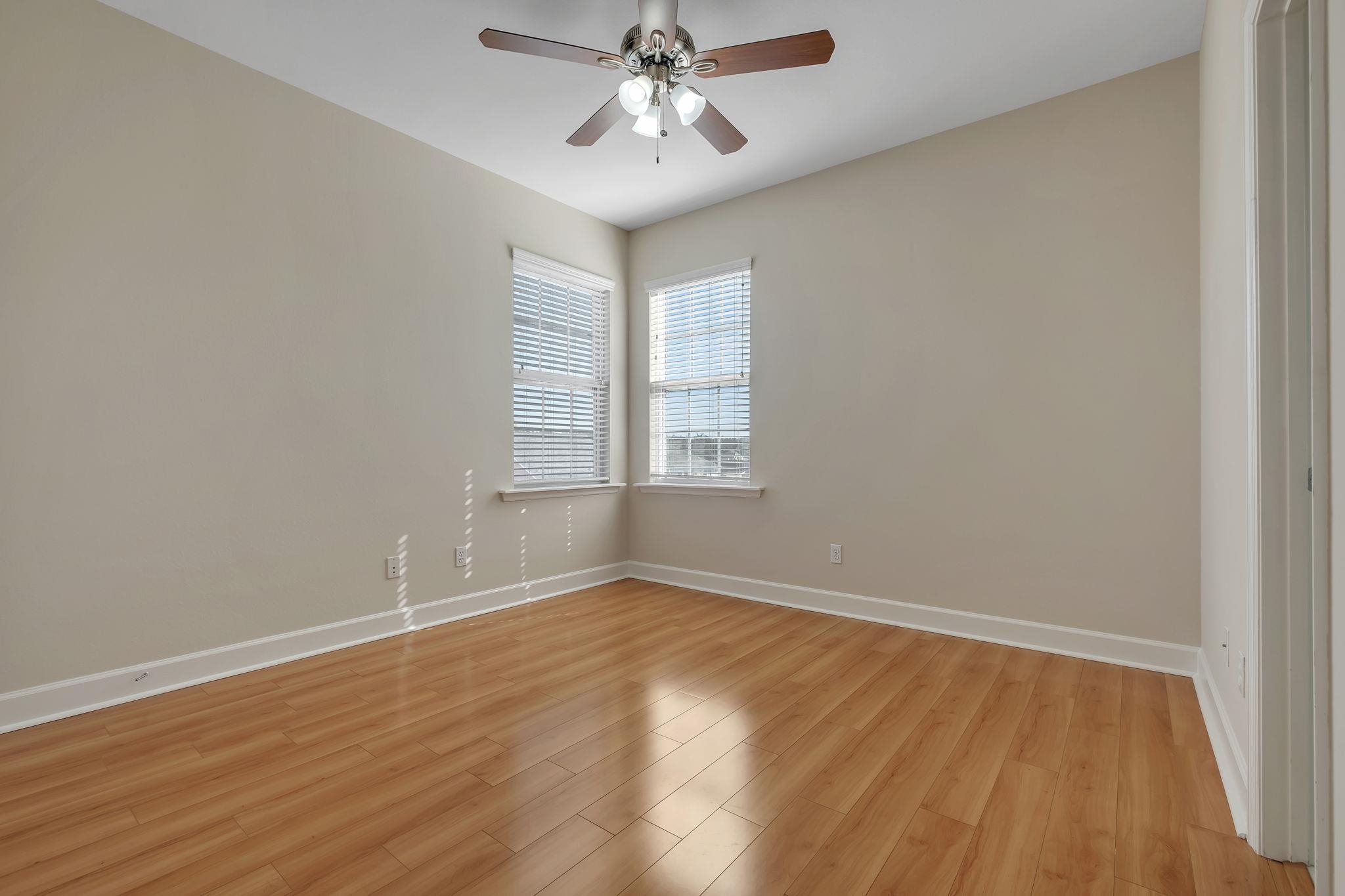 2462 Goldenrod Way
