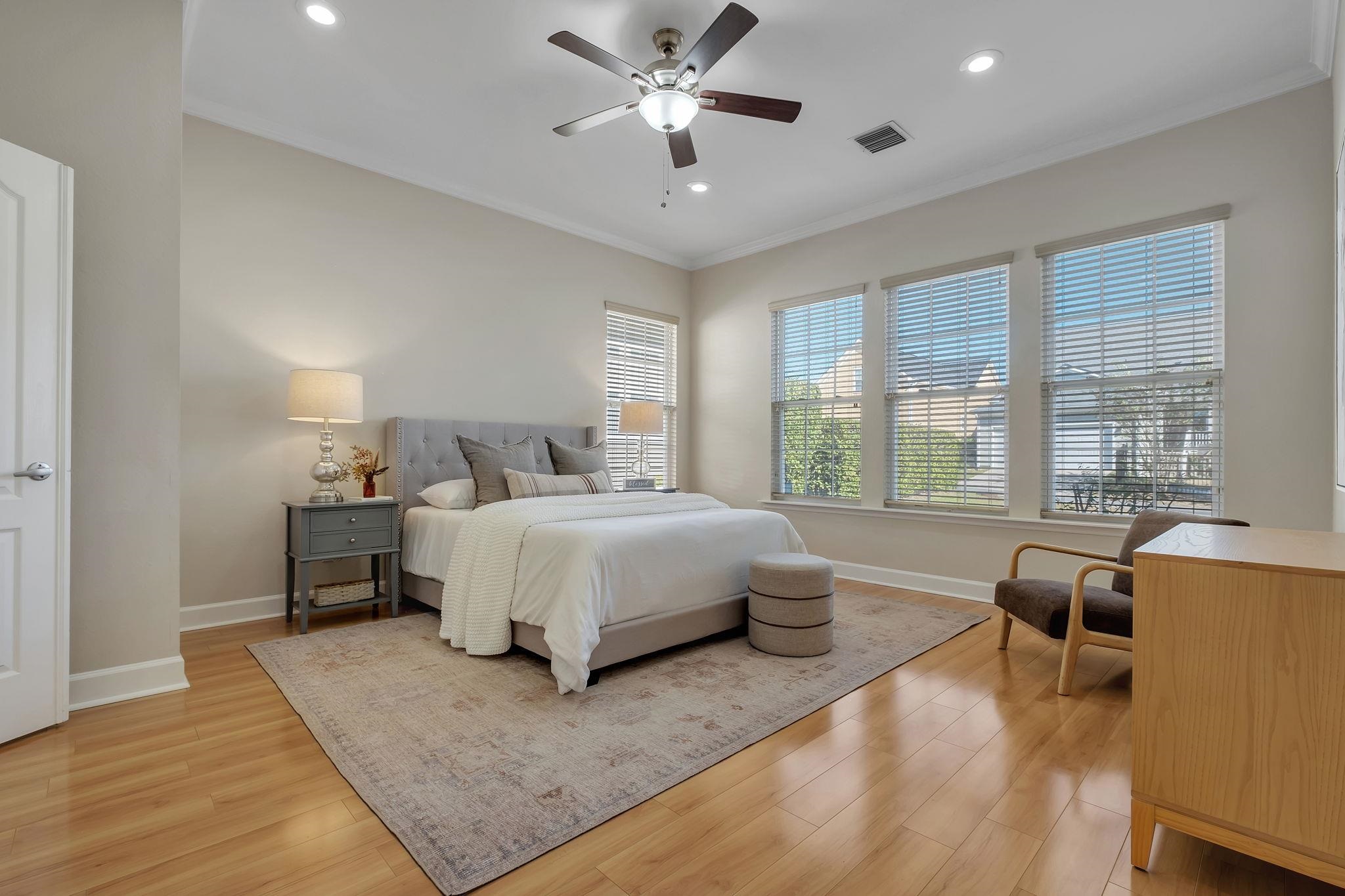 2462 Goldenrod Way