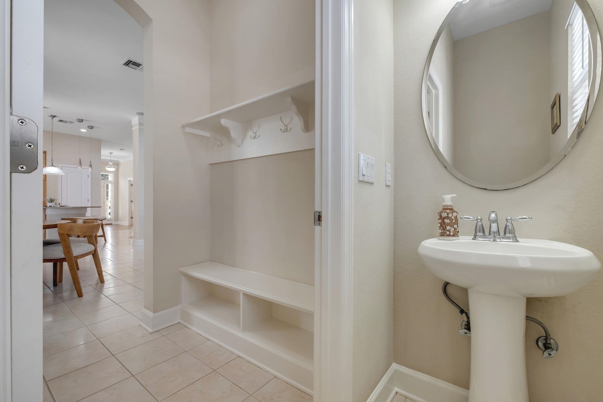 2462 Goldenrod Way