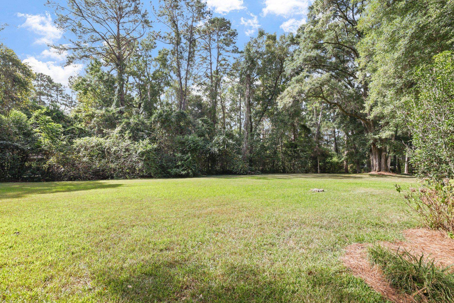 3411 Deer Lane Drive