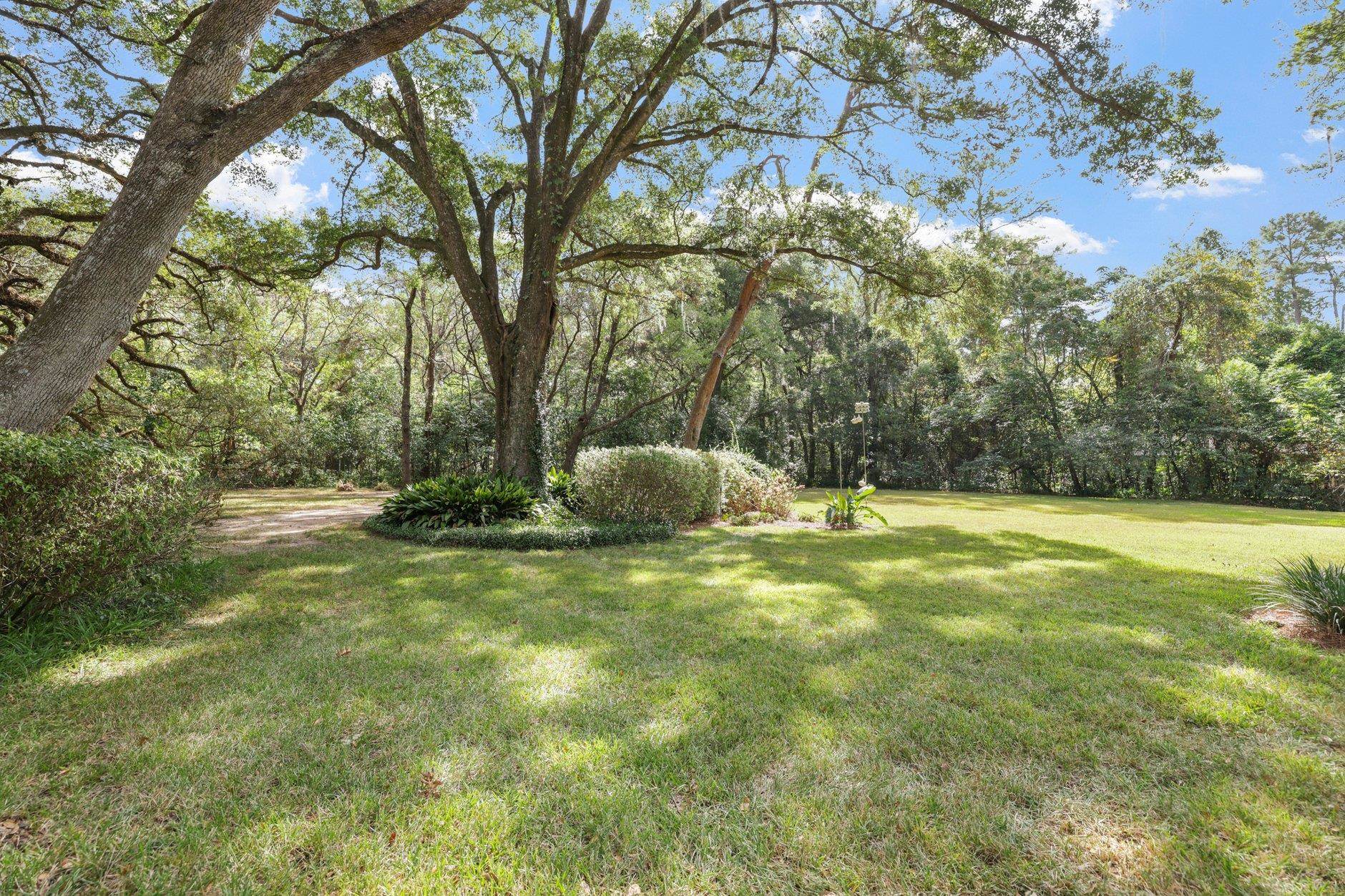 3411 Deer Lane Drive